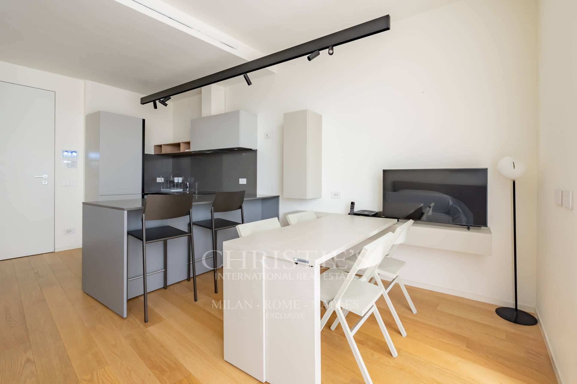 picture of Large Studio Apartment In The Heart Of Citylife