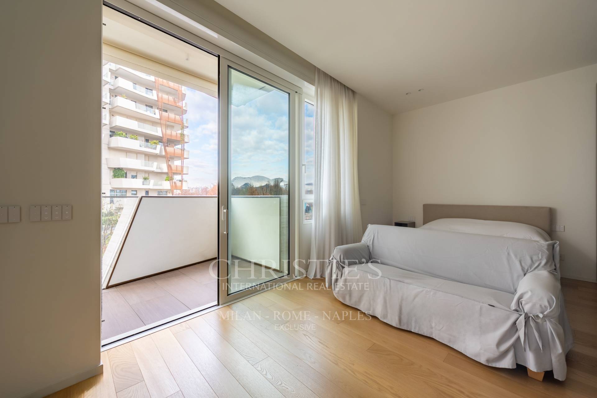 picture of Large Studio Apartment In The Heart Of Citylife