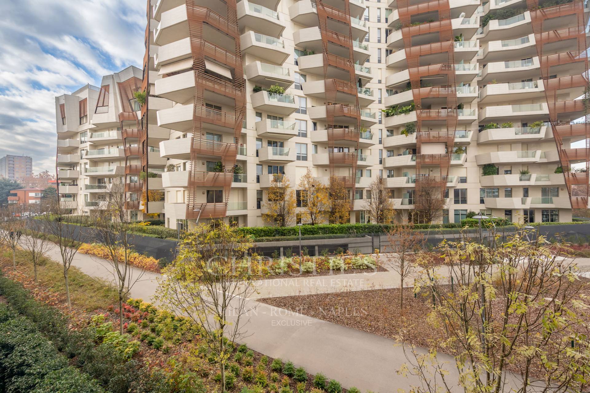 picture of Large Studio Apartment In The Heart Of Citylife