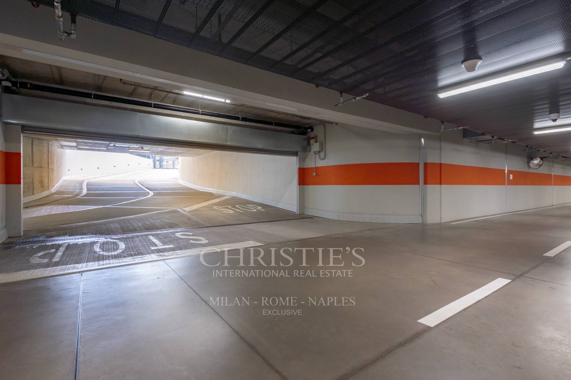 picture of Large Studio Apartment In The Heart Of Citylife