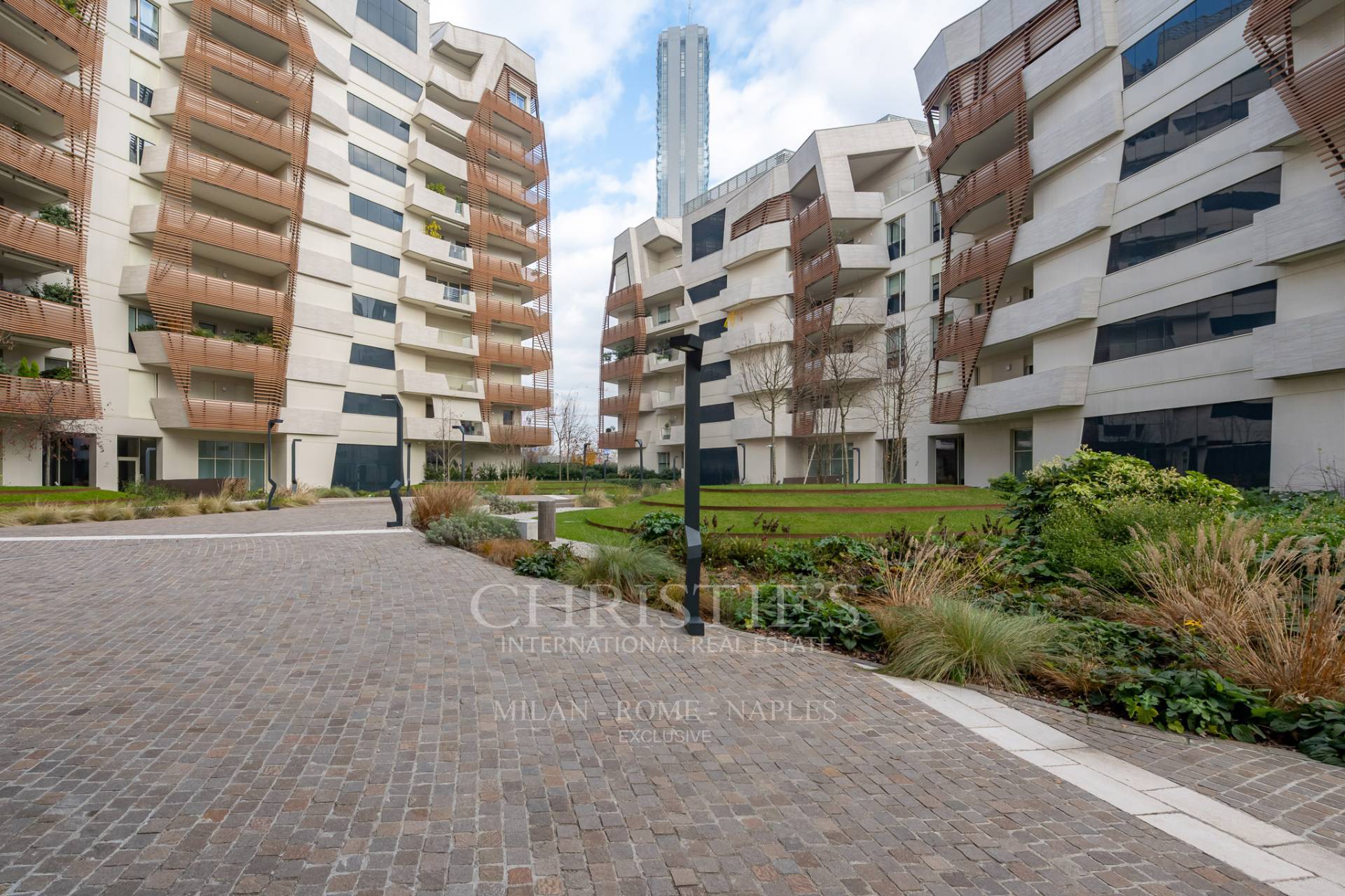 picture of Large Studio Apartment In The Heart Of Citylife