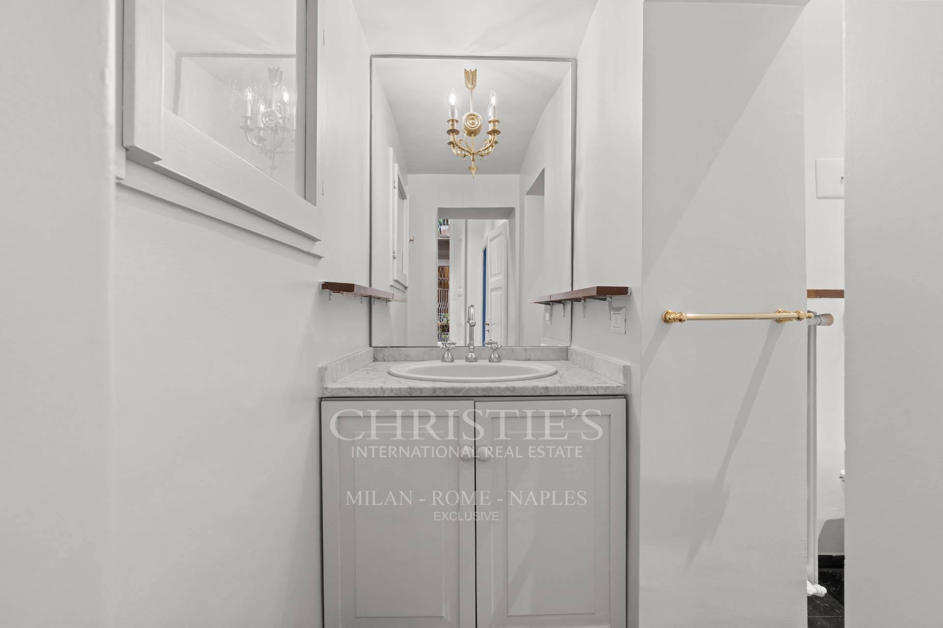 picture of Elegant Three-room Apartment In The Historic Heart Of Milan - Cinque Vie