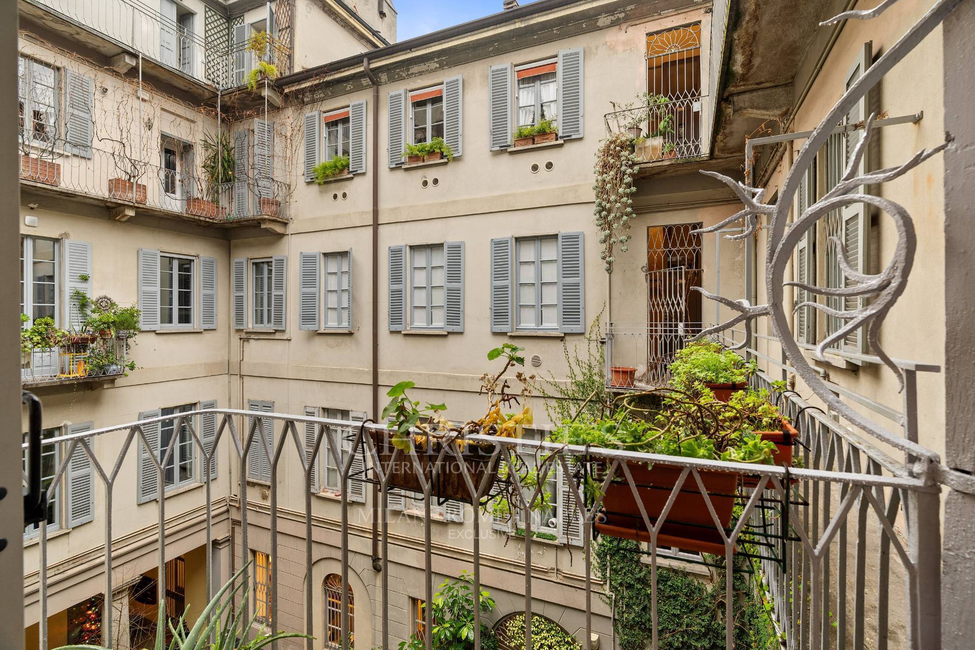 picture of Elegant Three-room Apartment In The Historic Heart Of Milan - Cinque Vie