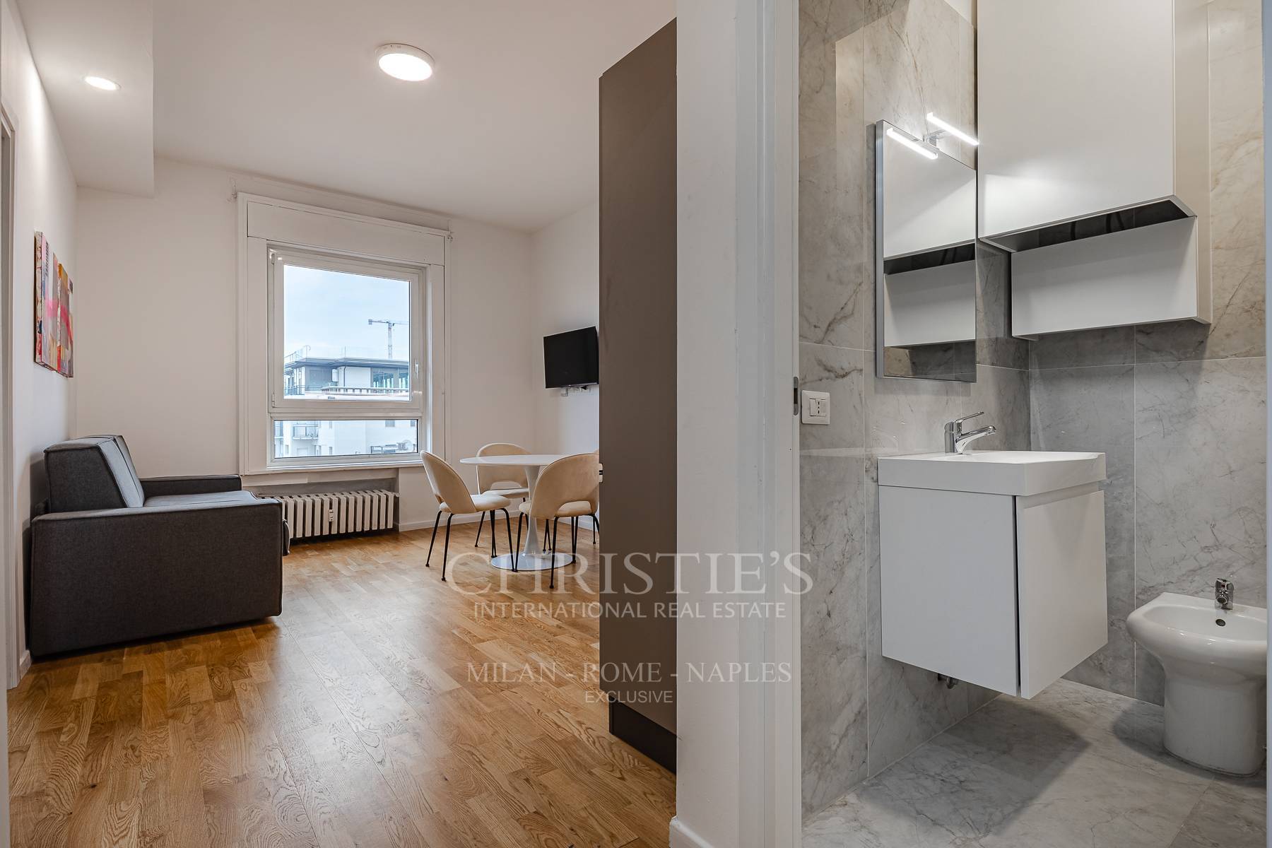 picture of Bright, Fully Renovated Two-room Apartment