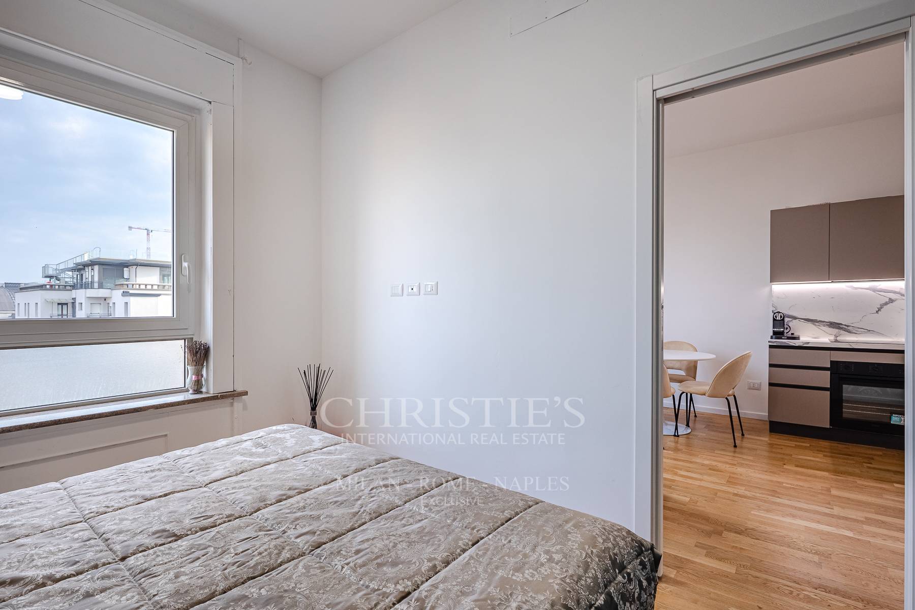 picture of Bright, Fully Renovated Two-room Apartment