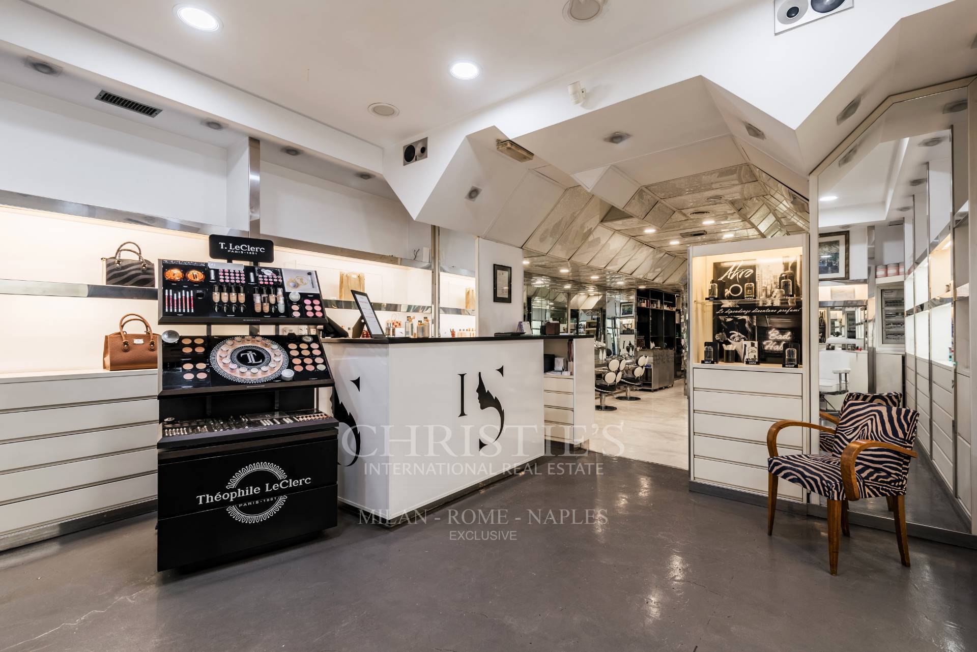 picture of Shop In Via Delle Carrozze - Piazza Di Spagna