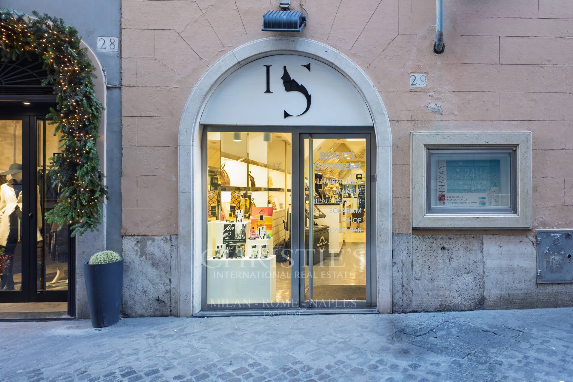 picture of Shop In Via Delle Carrozze - Piazza Di Spagna