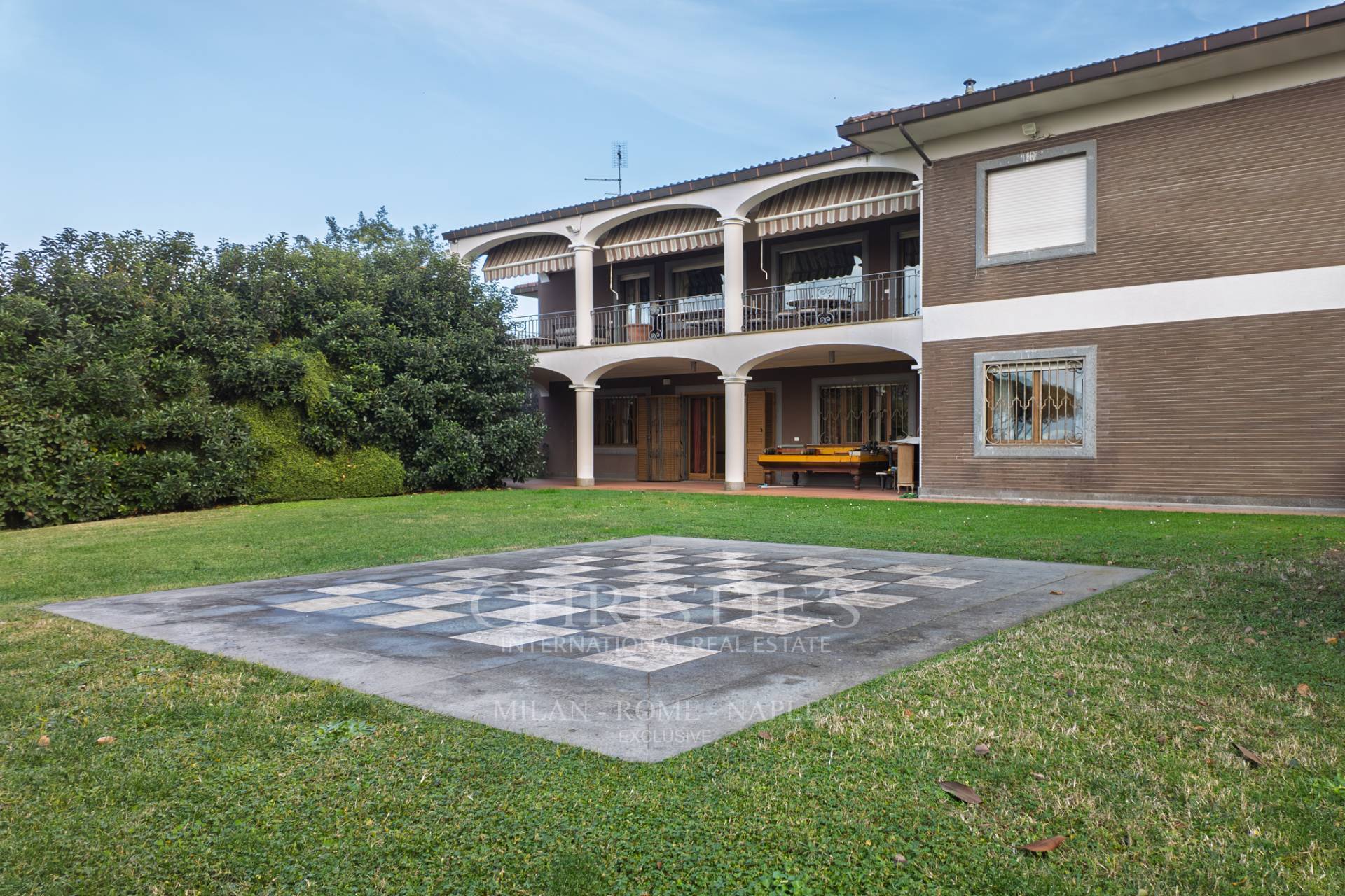 picture of Country House With Swimming Pool And Tennis Court