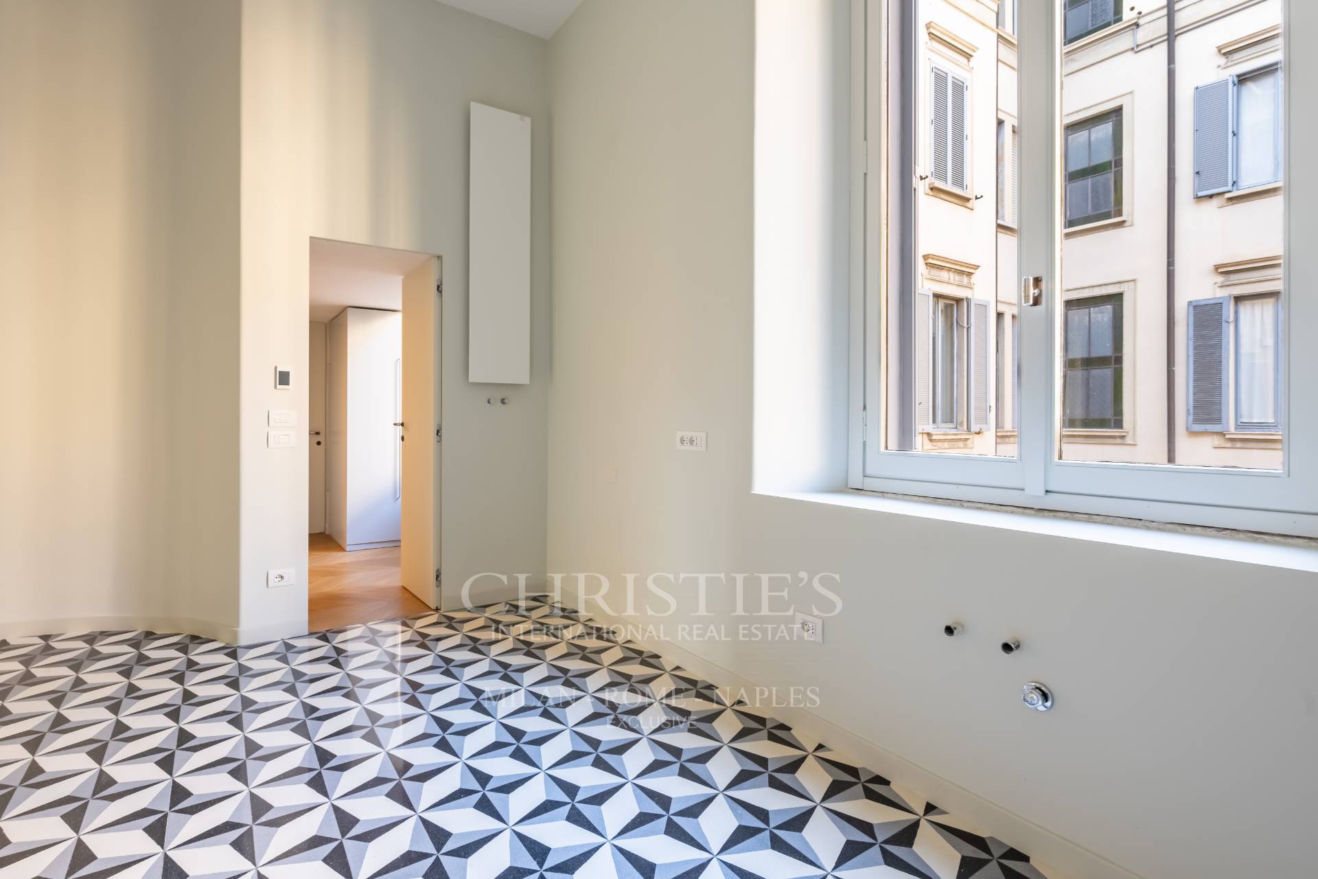 picture of Exclusive Charming Apartment In The Heart Of Milan