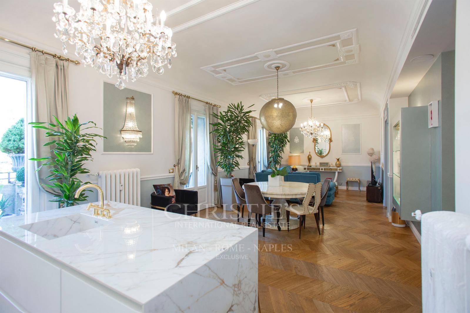 picture of Elegant Penthouse In A Period Building In Via Settembrini