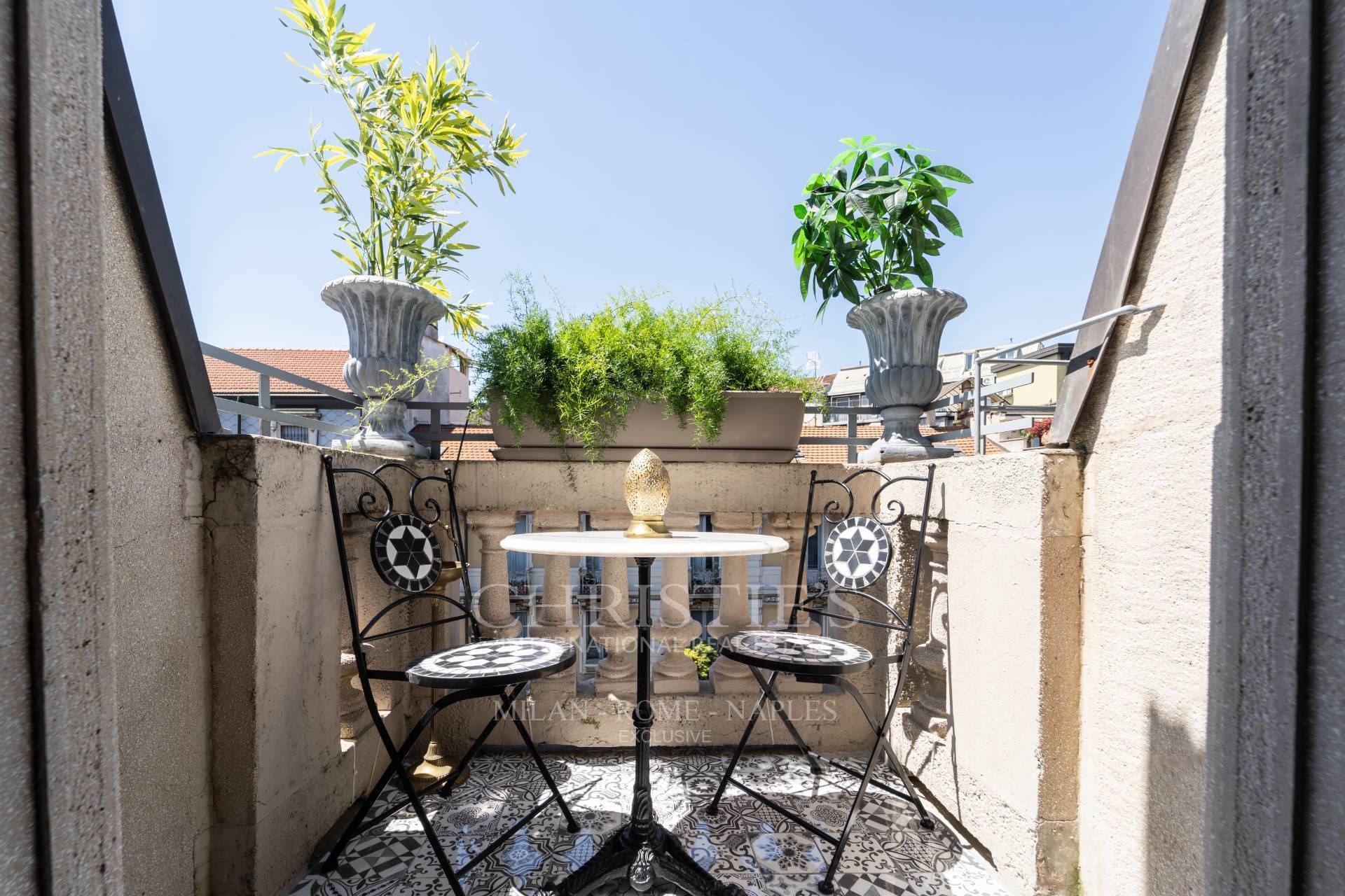 picture of Elegant Penthouse In A Period Building In Via Settembrini