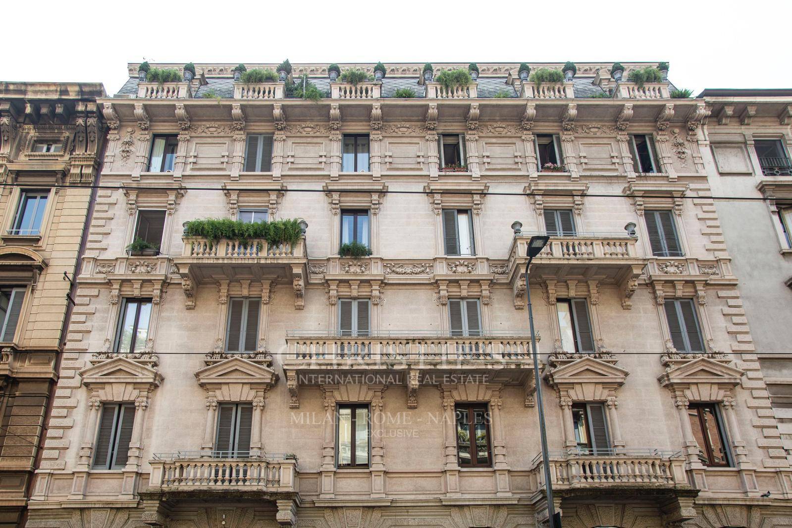 picture of Elegant Penthouse In A Period Building In Via Settembrini