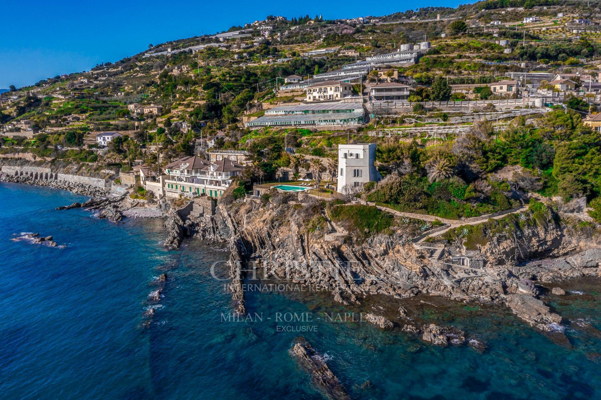 picture of Charming Pieds-dans-l'eau Property In An Ancient Roman Tower