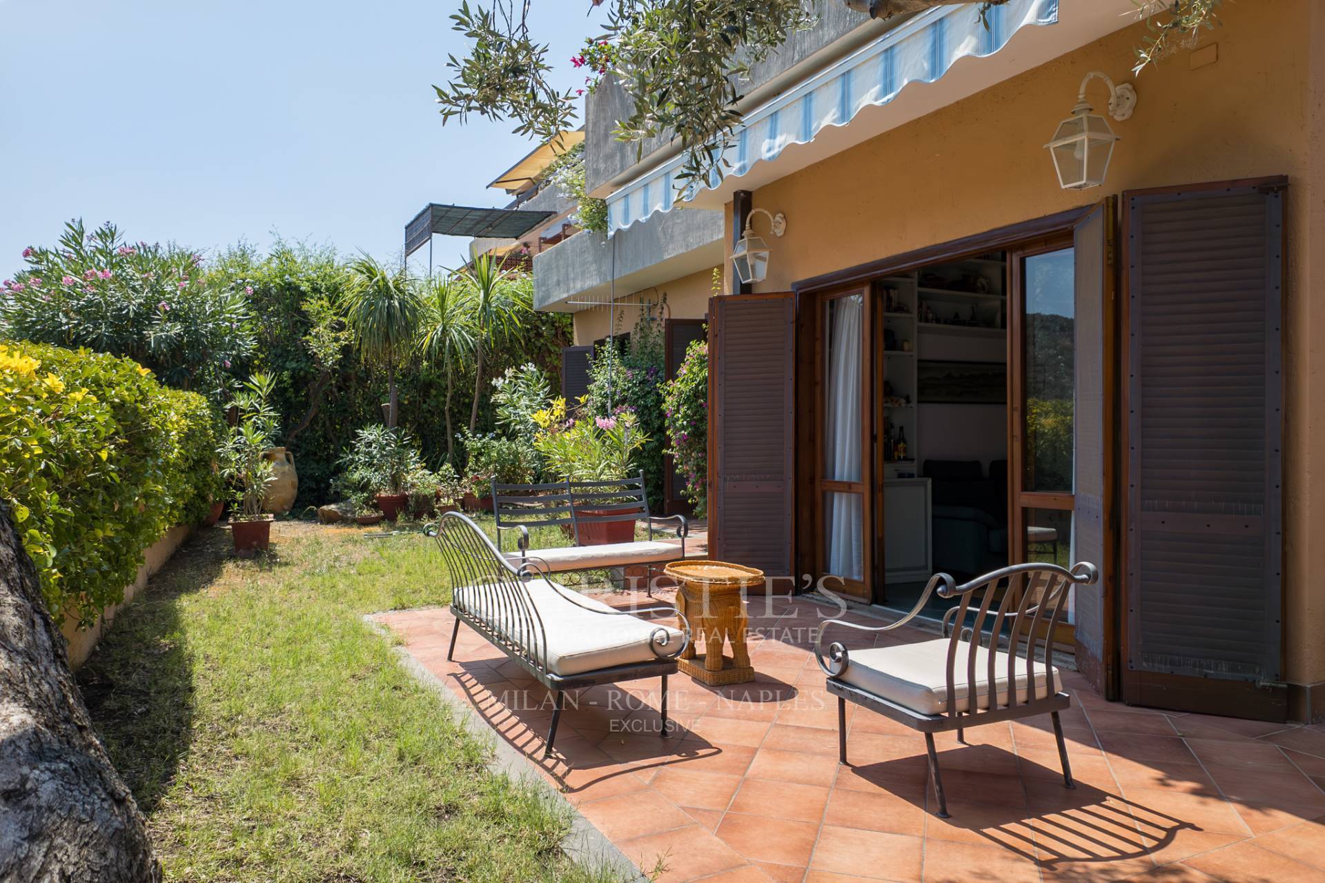 picture of Terrace Overlooking The Sea