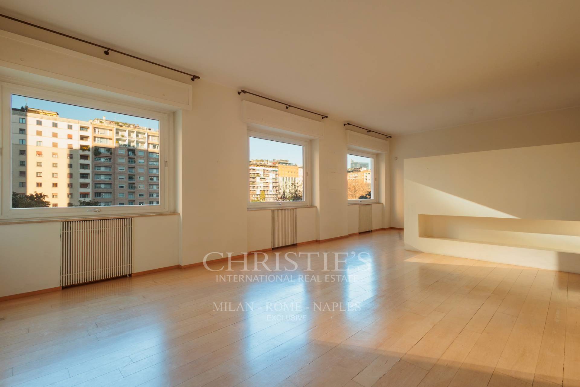 picture of Spacious And Elegant Apartment In Piazza Della Repubblica