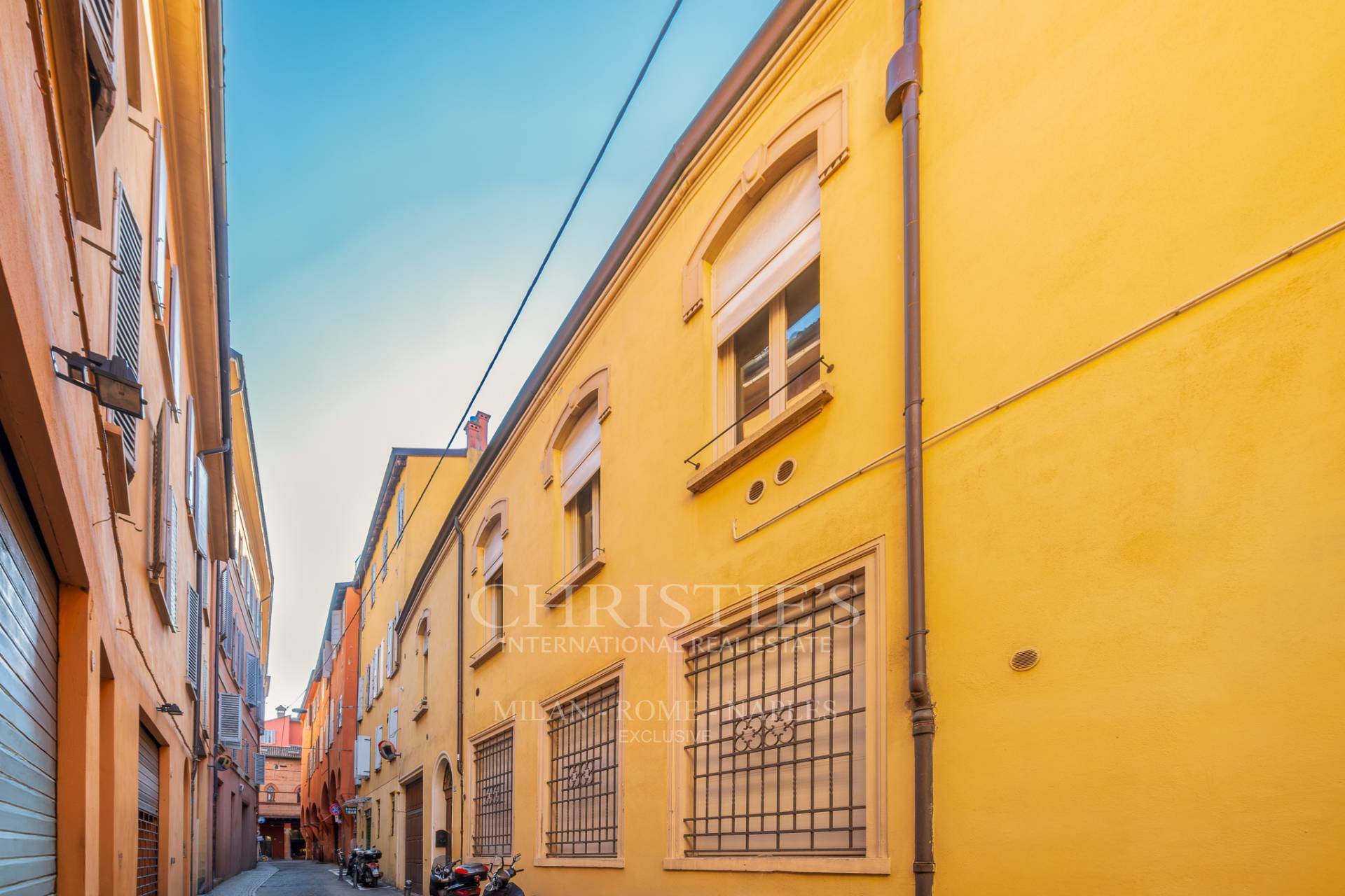 picture of Refined Apartment In The Historic Center Of Bologna