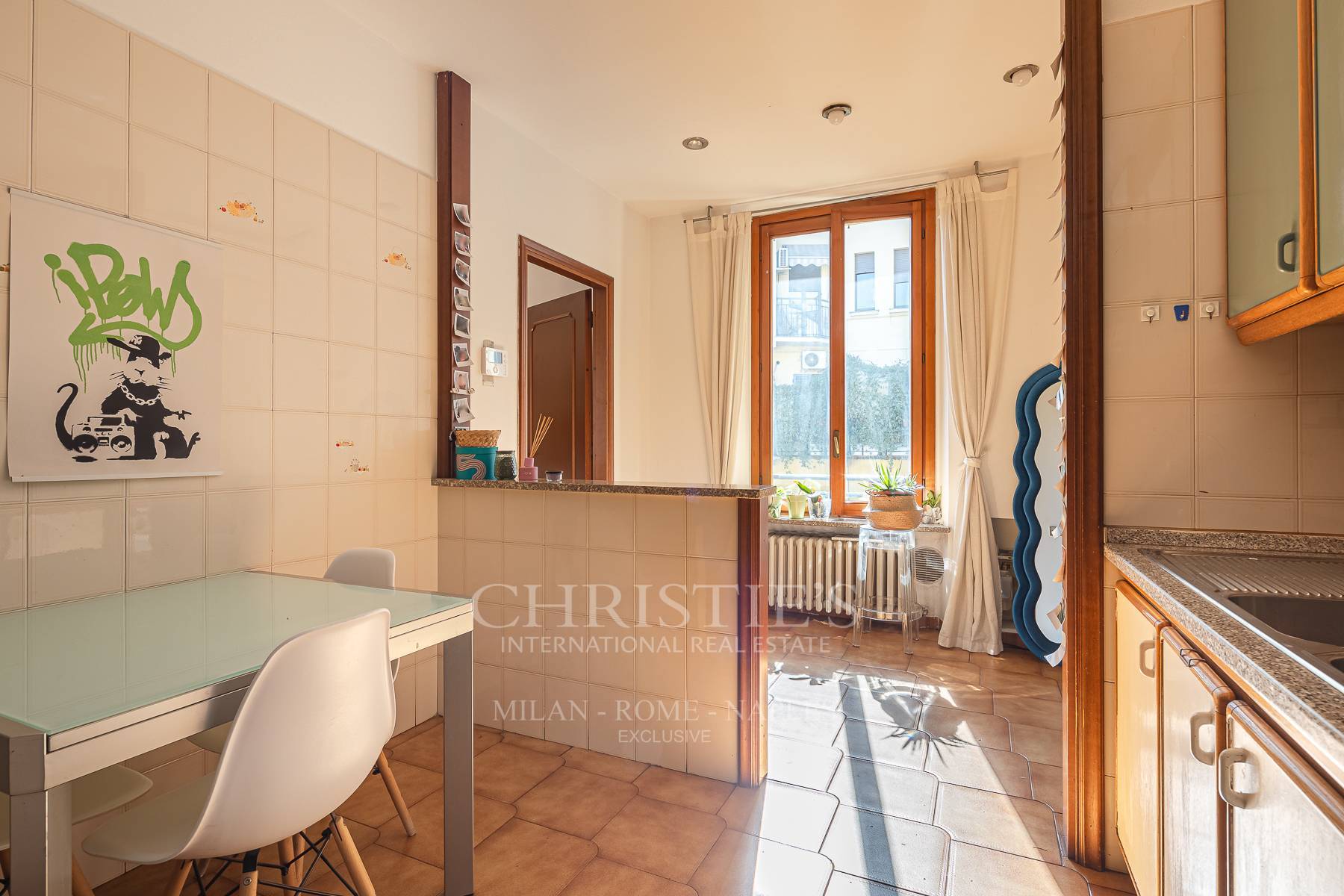 picture of Bright And Charming Apartment In A Historic Building