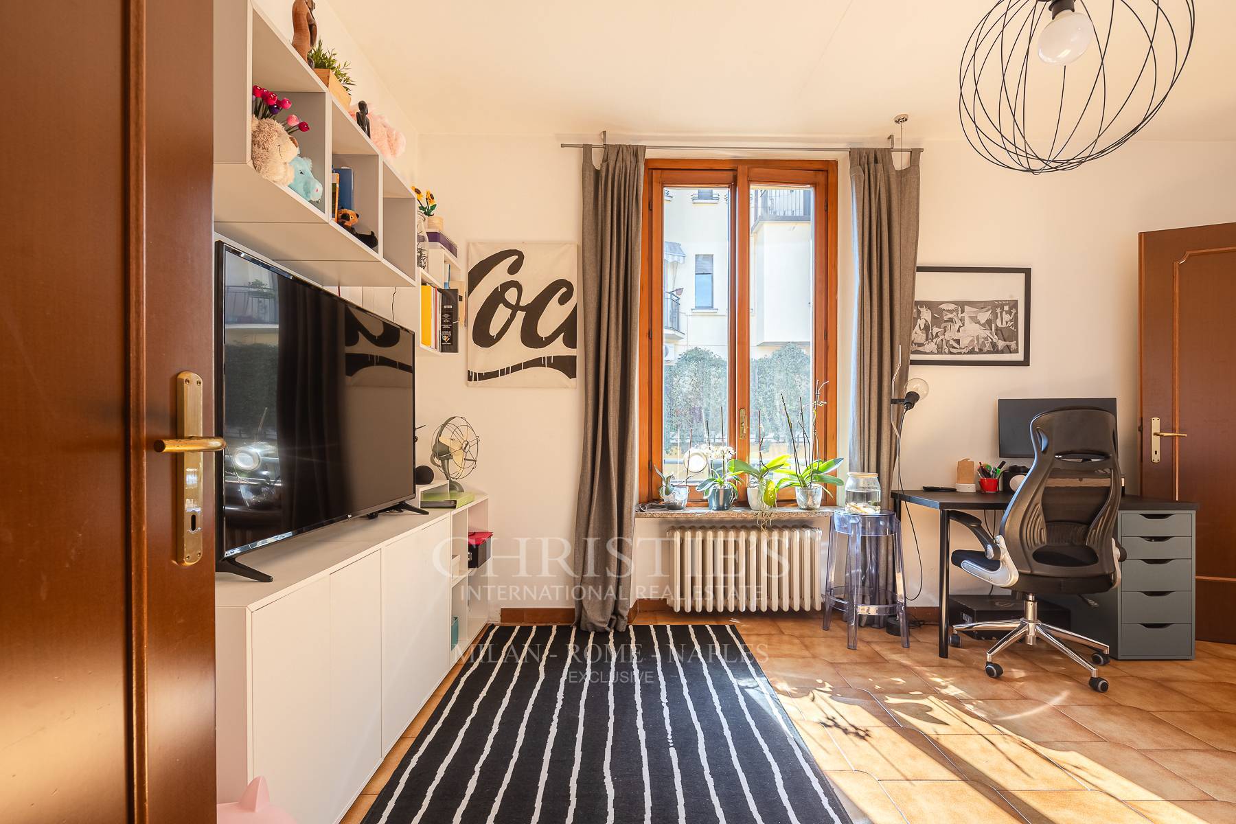 picture of Bright And Charming Apartment In A Historic Building