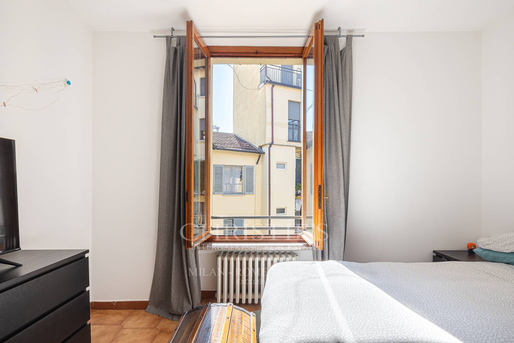 picture of Bright And Charming Apartment In A Historic Building