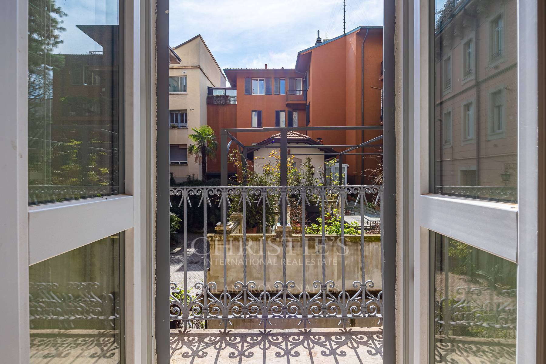 picture of Modern Renovated Apartment In The Heart Of Quadronno