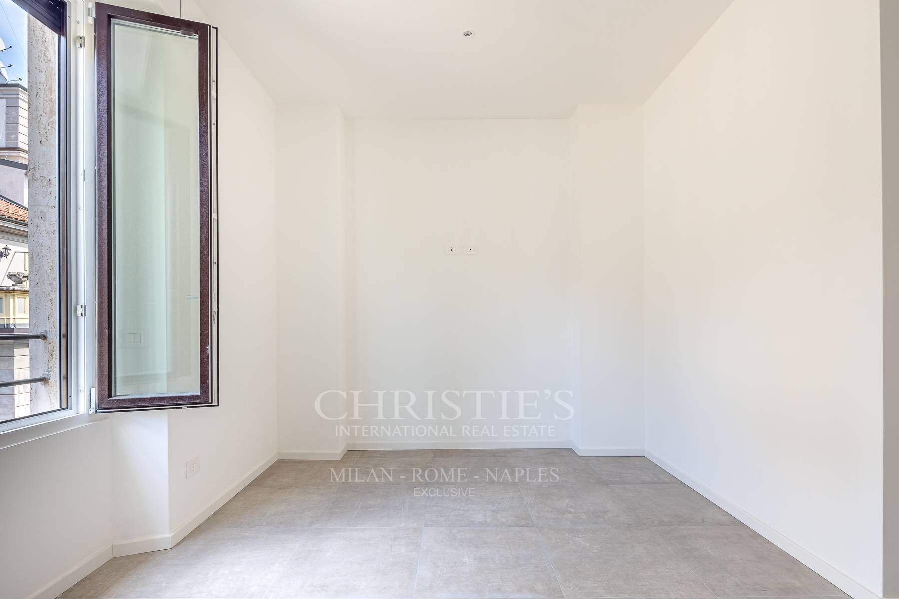 picture of Renovated Apartment With A View Of The Greenery In The Quadronno District