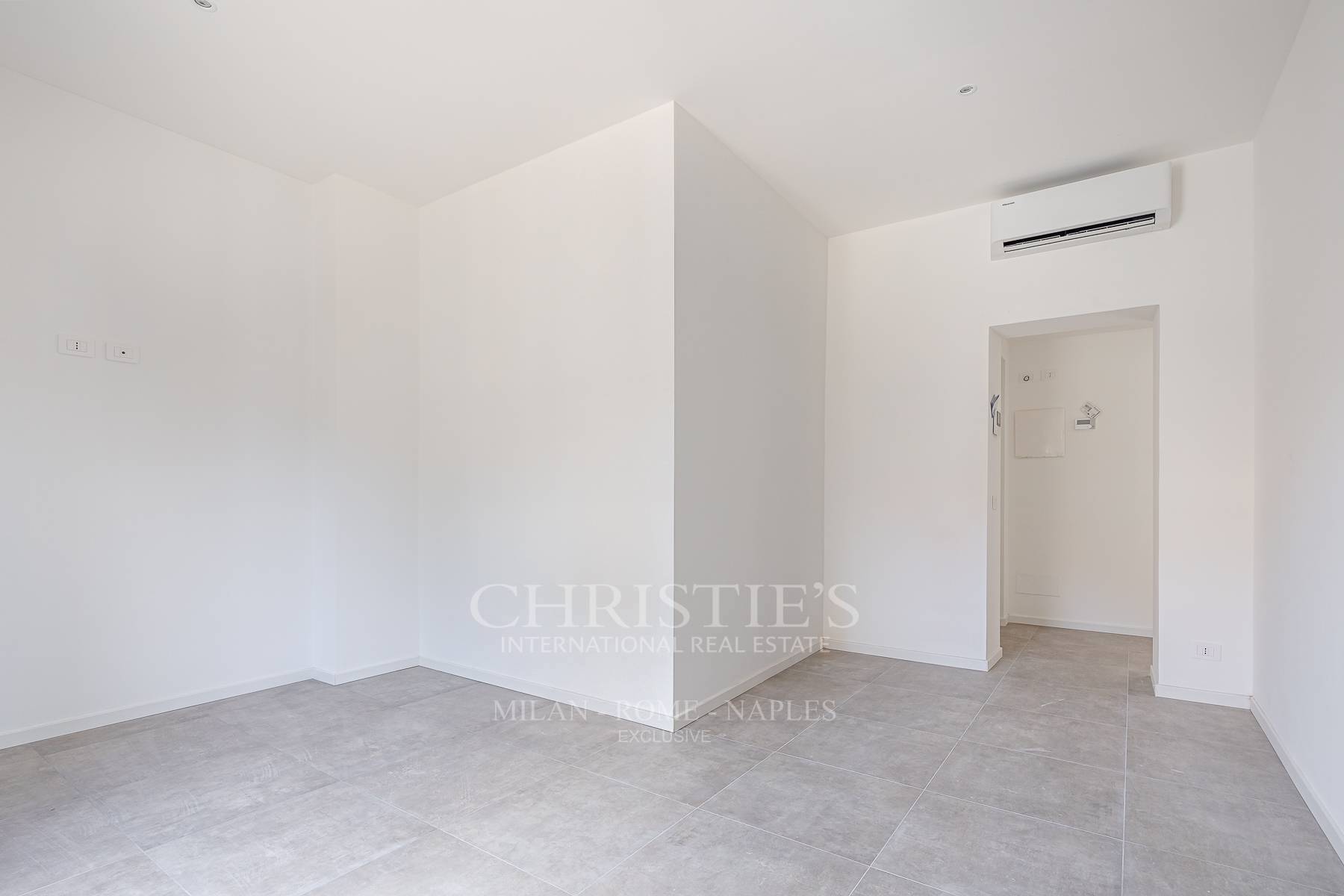picture of Renovated Apartment With A View Of The Greenery In The Quadronno District