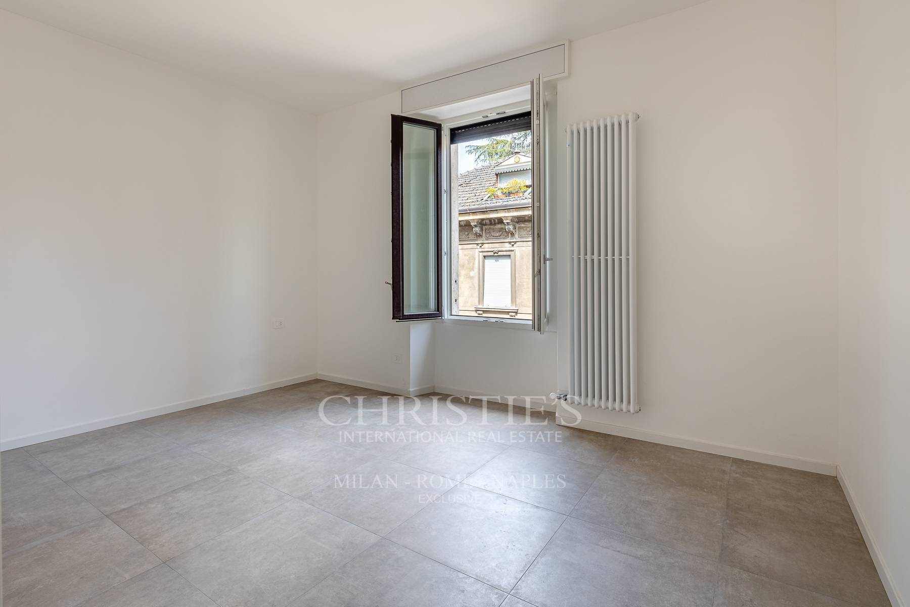 picture of Renovated Apartment With A View Of The Greenery In The Quadronno District