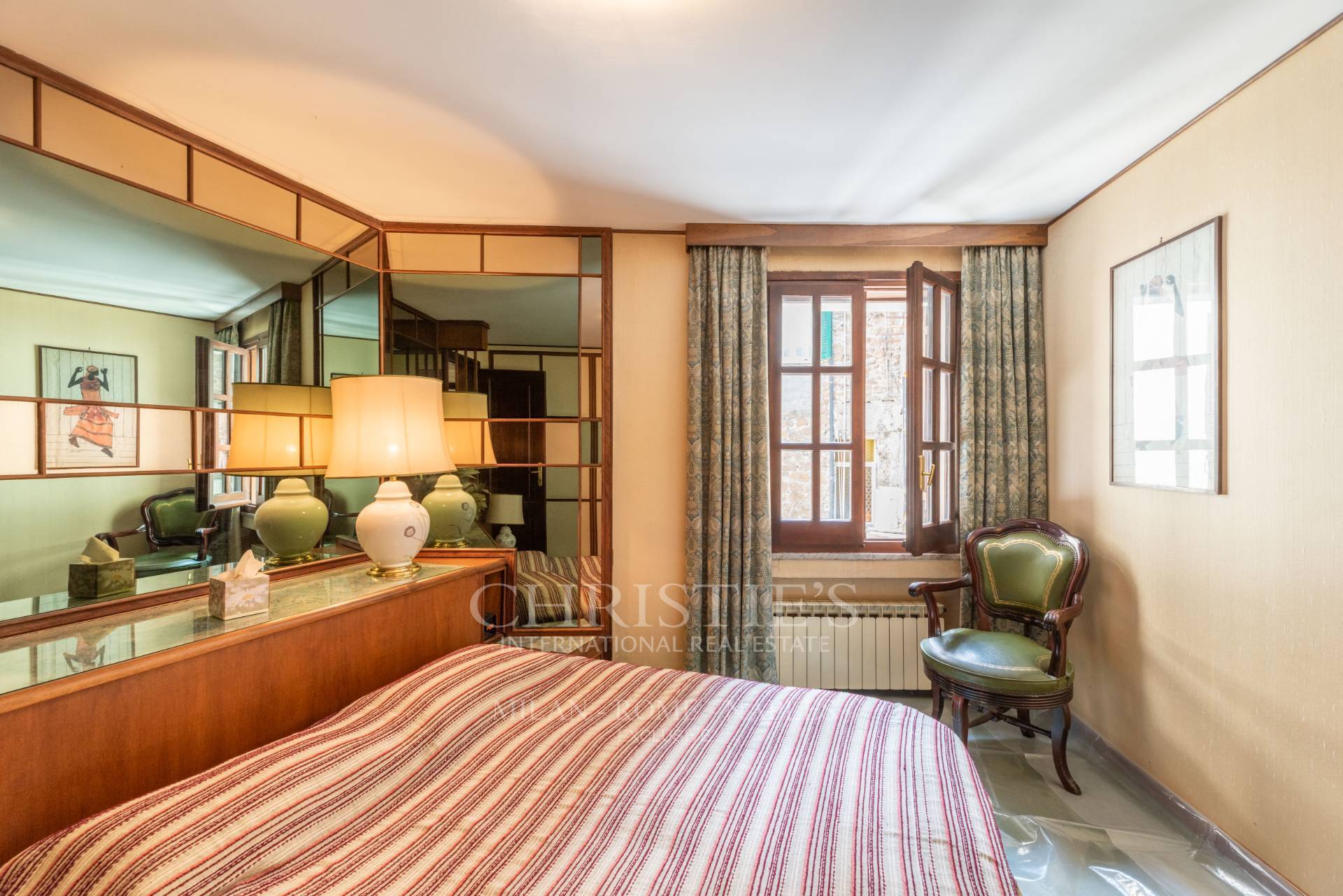 picture of Elegant Two-floor With Terrace At Campo De' Fiori