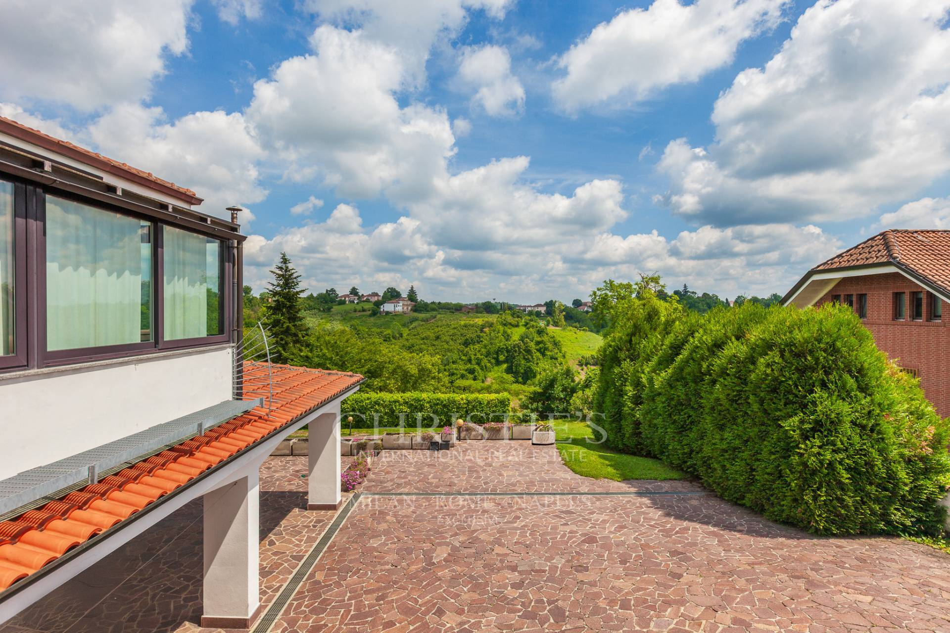 picture of Panoramic Villa With Pool – A Charming Retreat In The Heart Of Monferrato