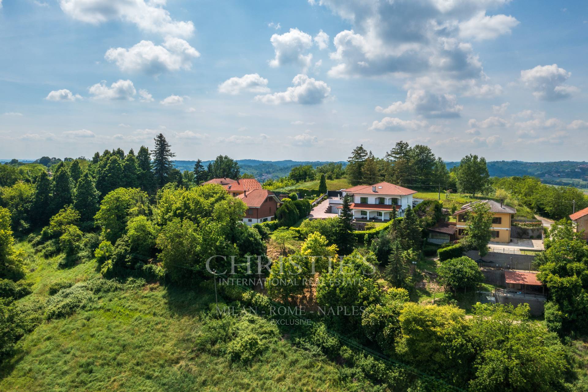 picture of Panoramic Villa With Pool – A Charming Retreat In The Heart Of Monferrato