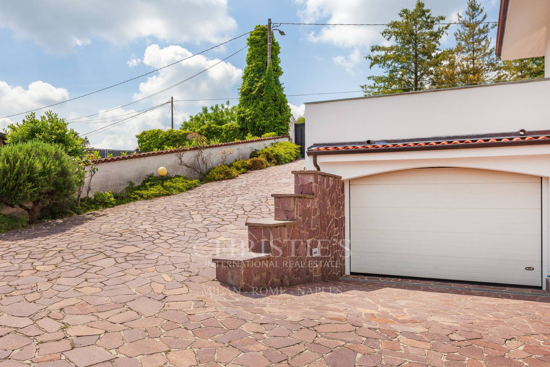 picture of Panoramic Villa With Pool – A Charming Retreat In The Heart Of Monferrato