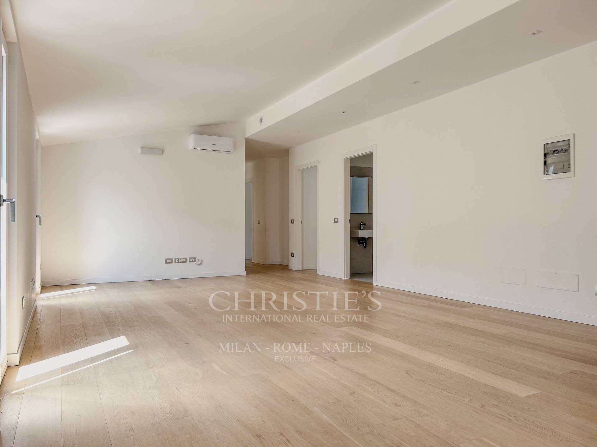 picture of Bright Three-bedroom Apartment On The Top Floor - Bergognone Area