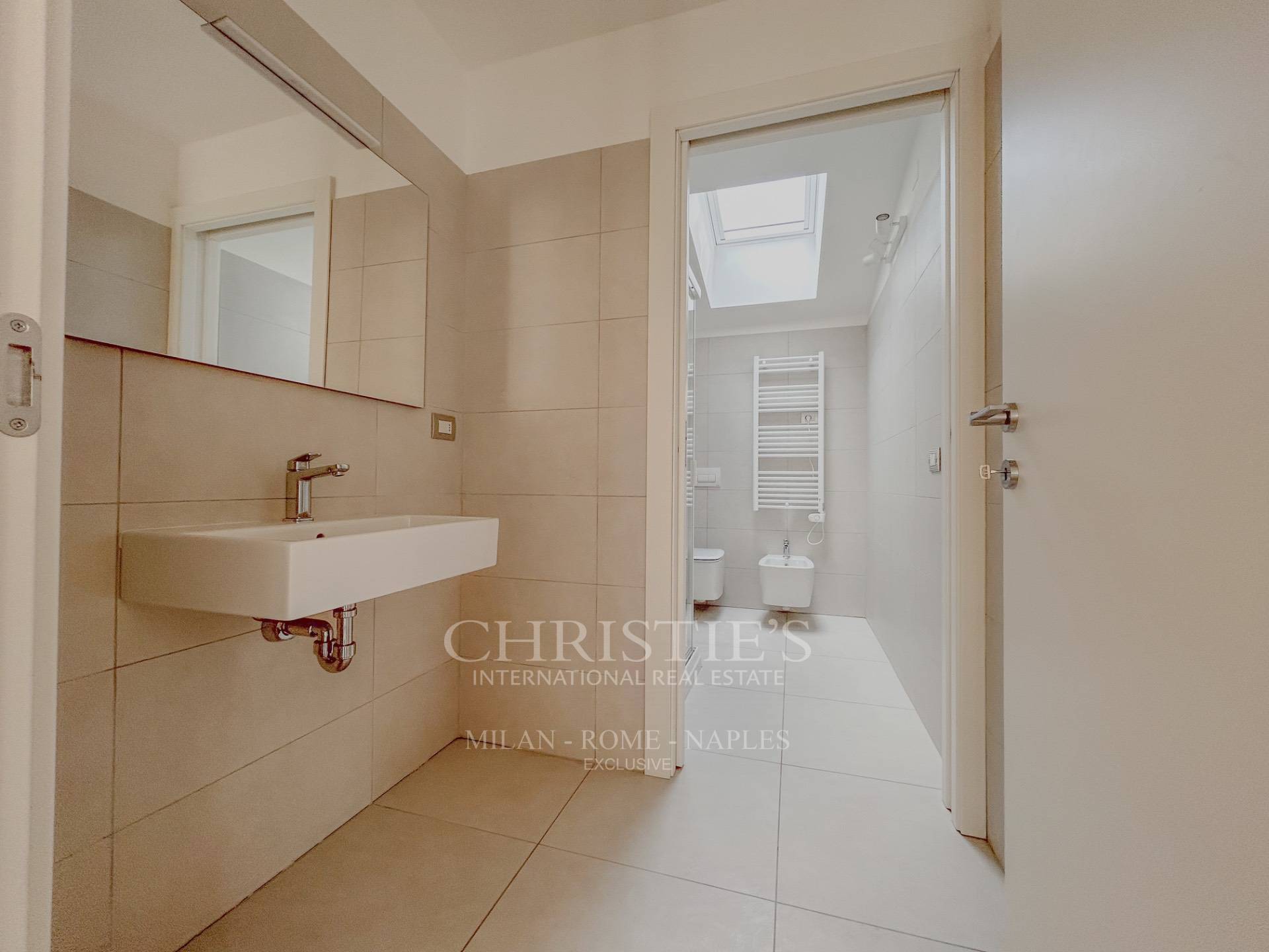 picture of Bright Three-bedroom Apartment On The Top Floor - Bergognone Area