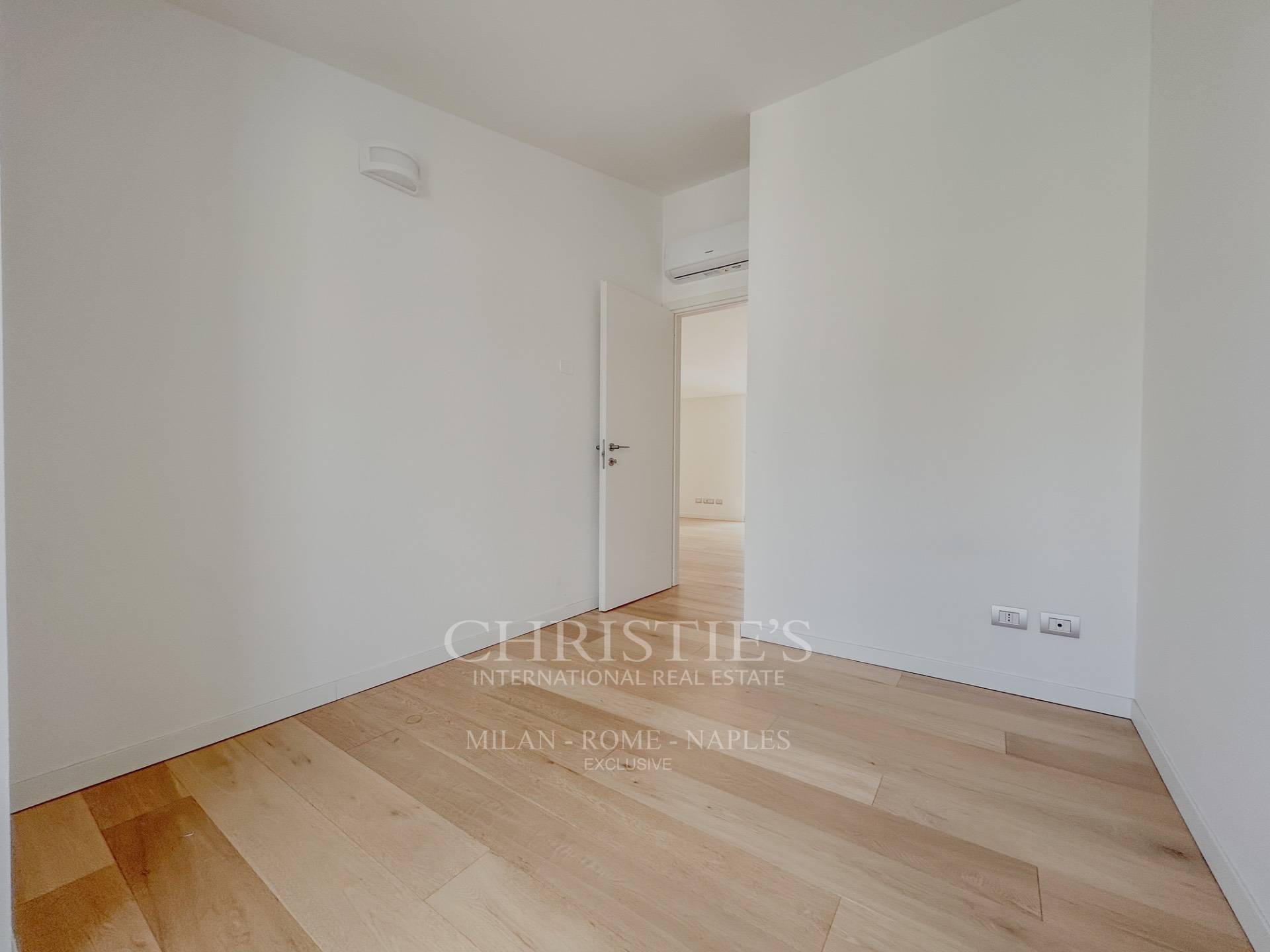 picture of Bright Three-bedroom Apartment On The Top Floor - Bergognone Area