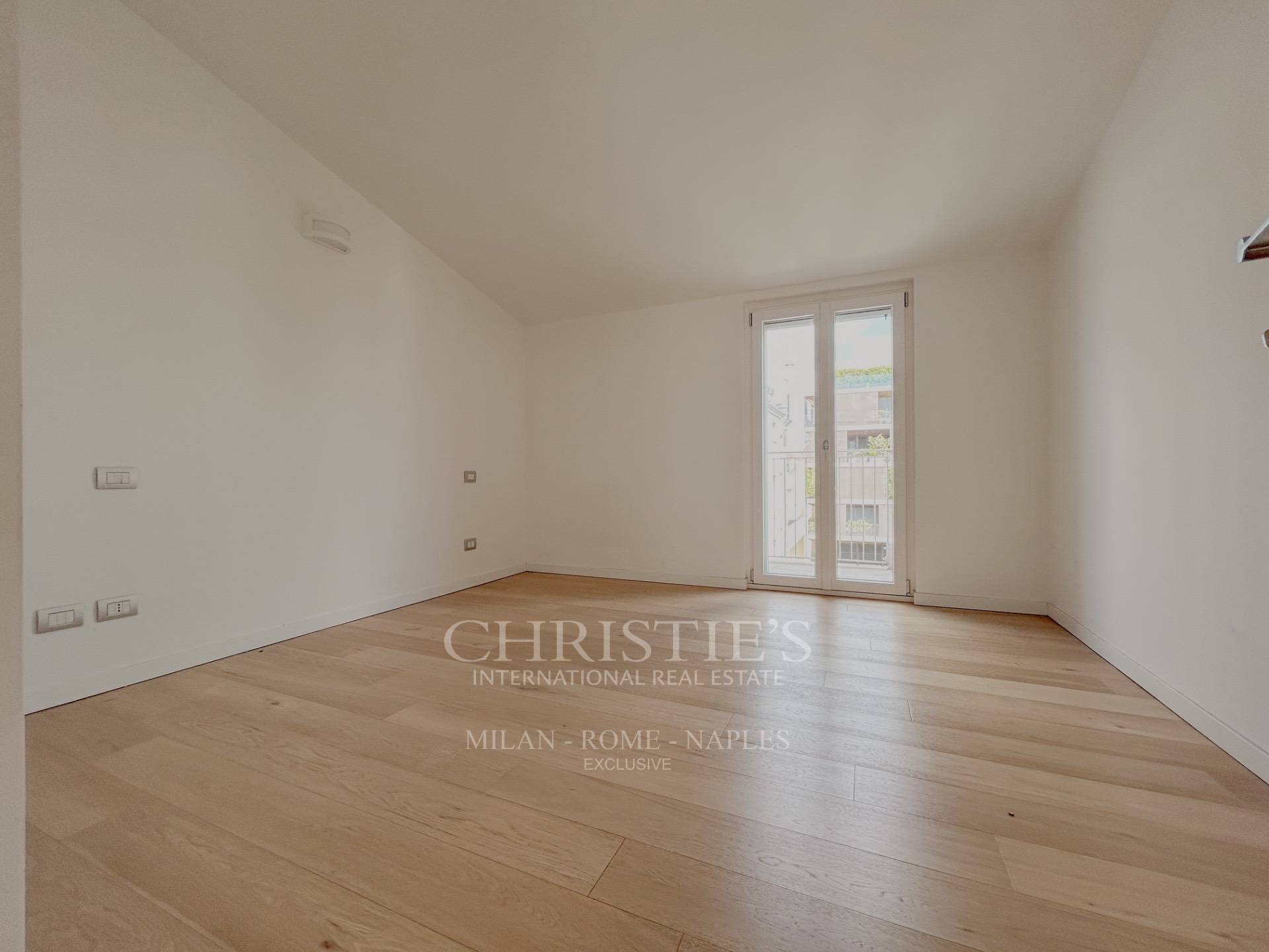 picture of Bright Three-bedroom Apartment On The Top Floor - Bergognone Area