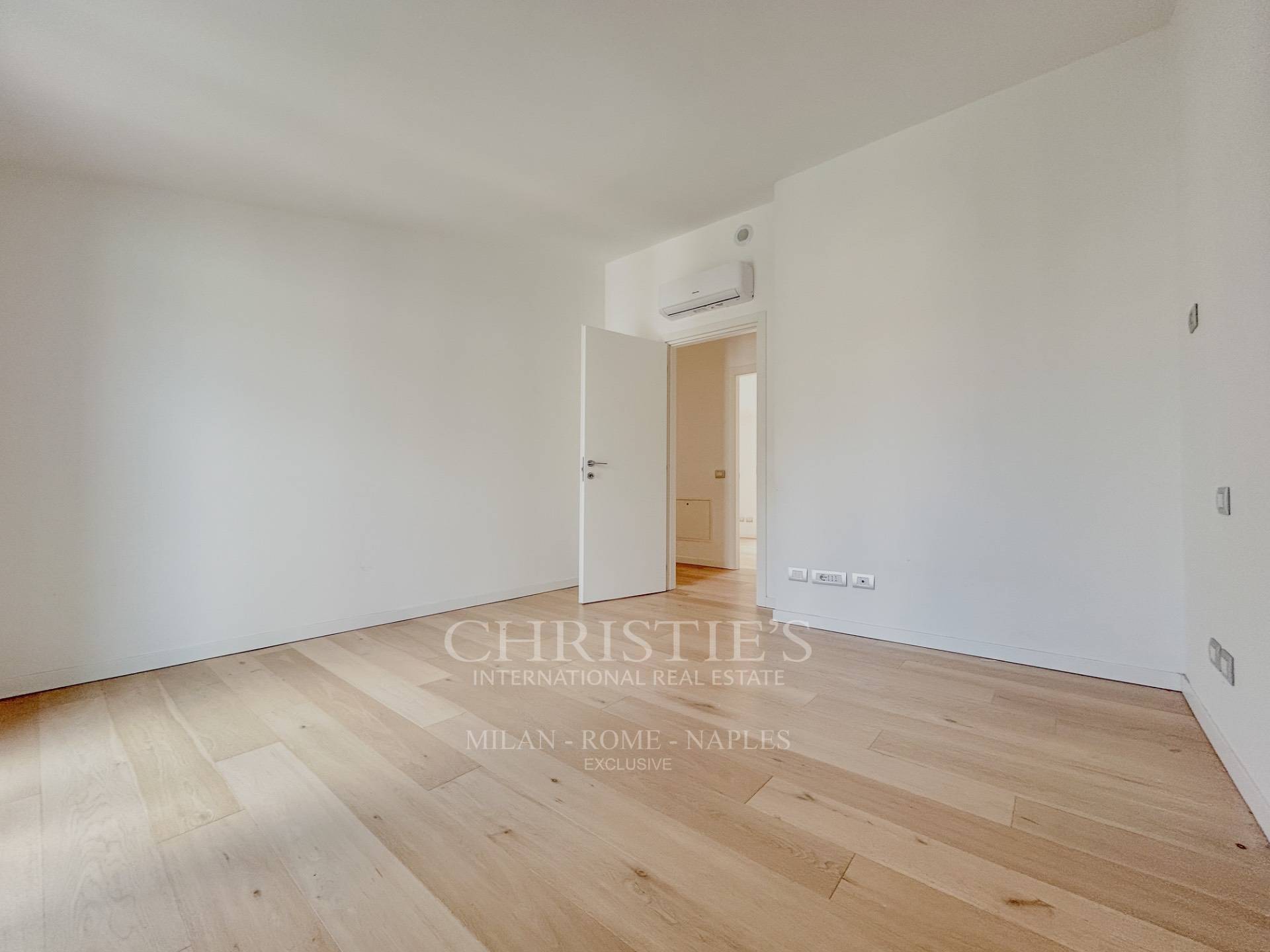 picture of Bright Three-bedroom Apartment On The Top Floor - Bergognone Area