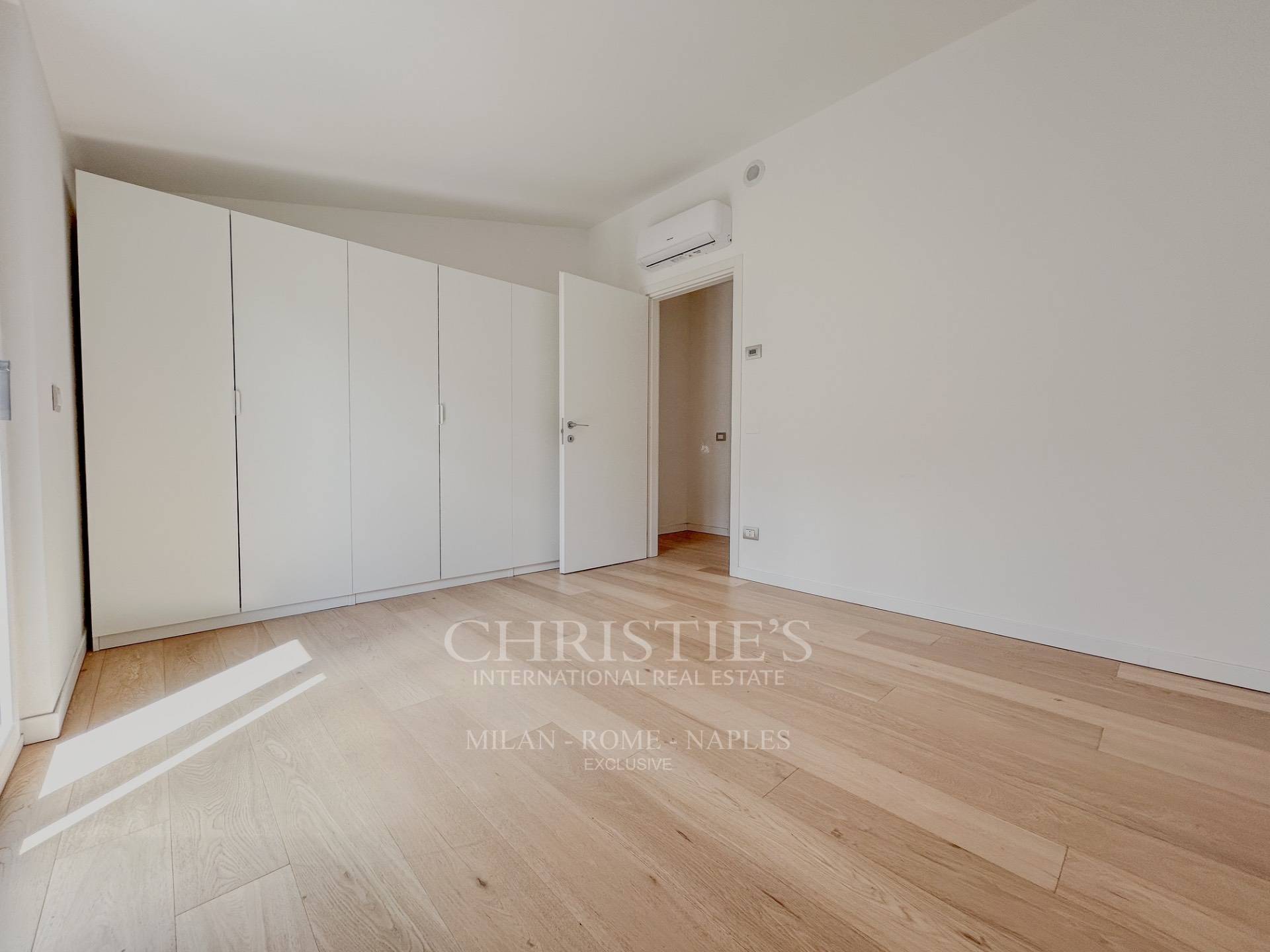 picture of Bright Three-bedroom Apartment On The Top Floor - Bergognone Area