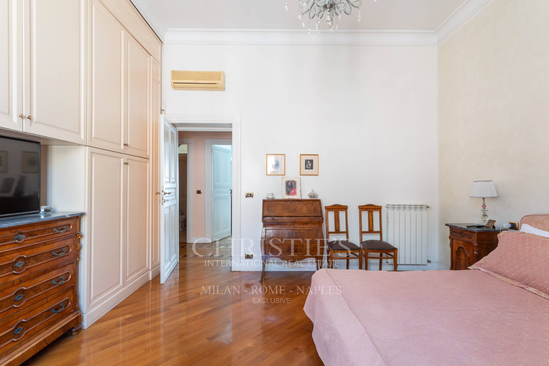 picture of Prestigious Apartment In The Heart Of The Salario District