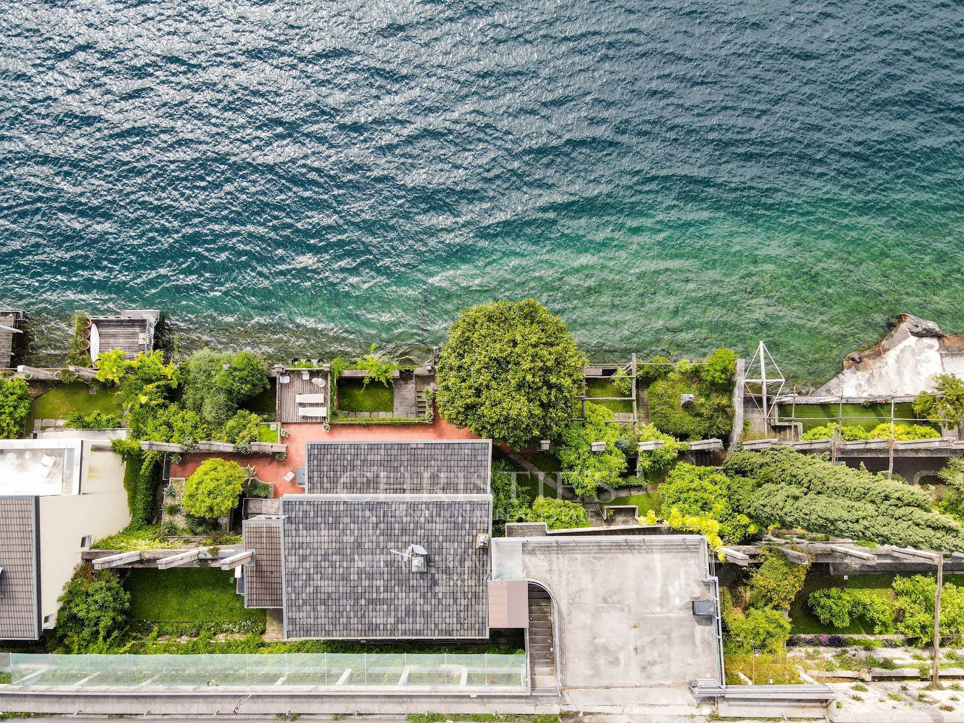 picture of Villa Overlooking The Lake