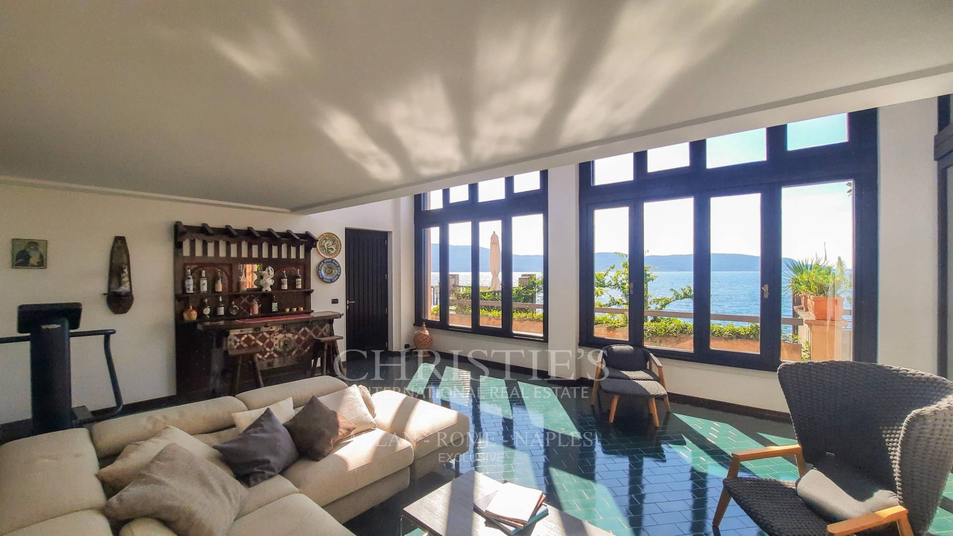 picture of Villa Overlooking The Lake