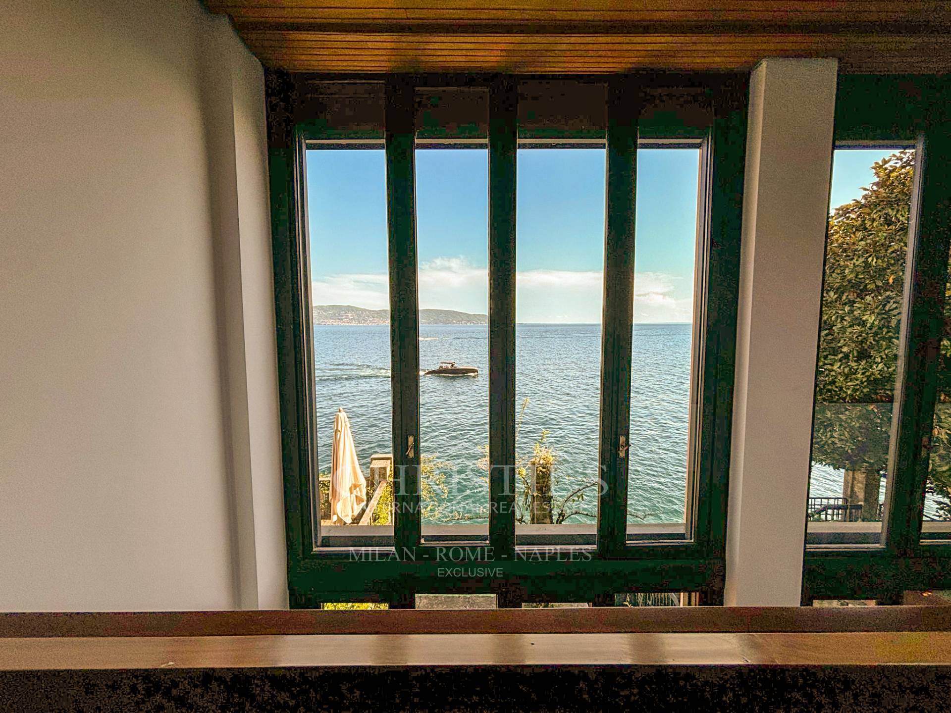 picture of Villa Overlooking The Lake