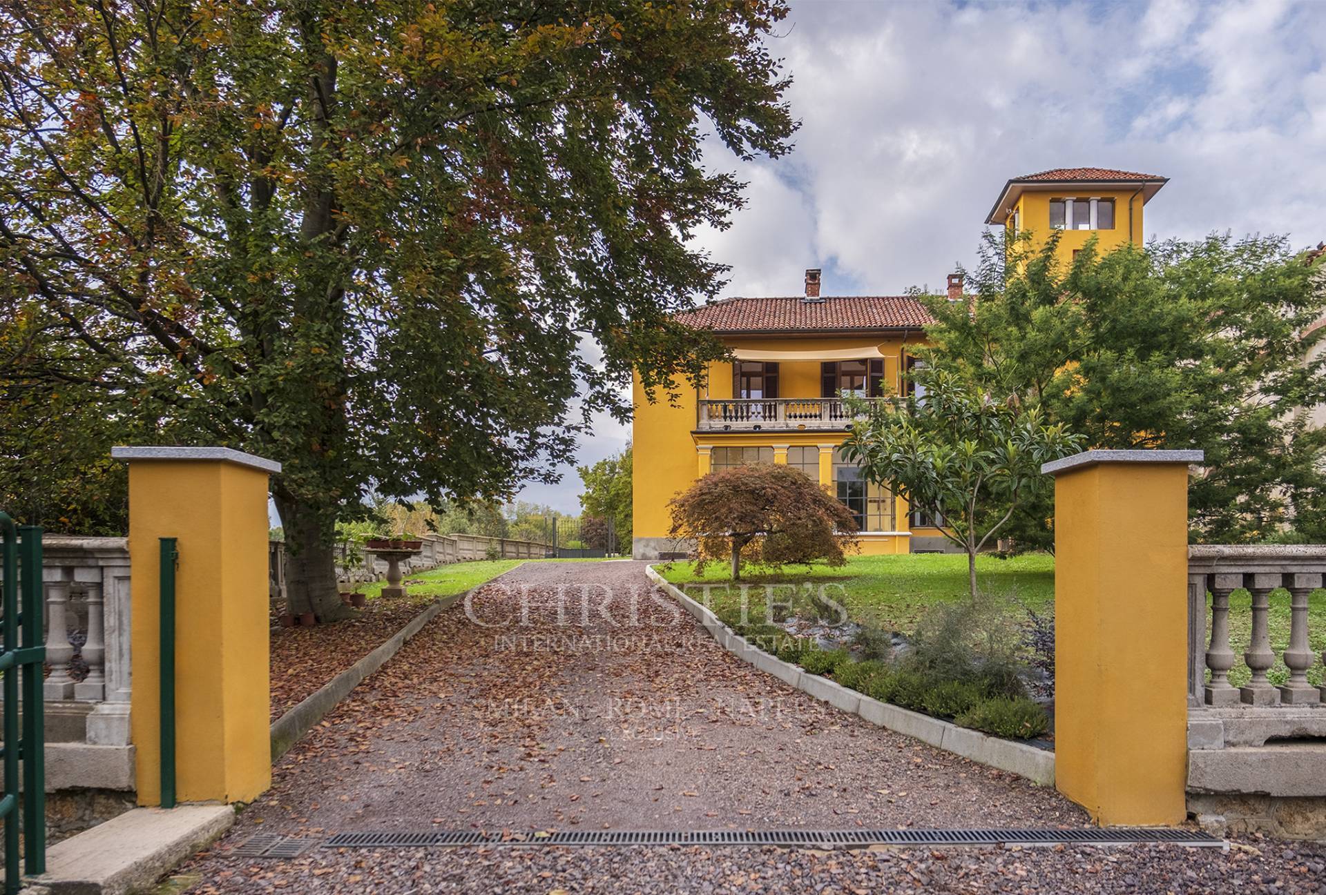 picture of Estate With Extensive Grounds And Spectacular Views Of The Piedmont Alps