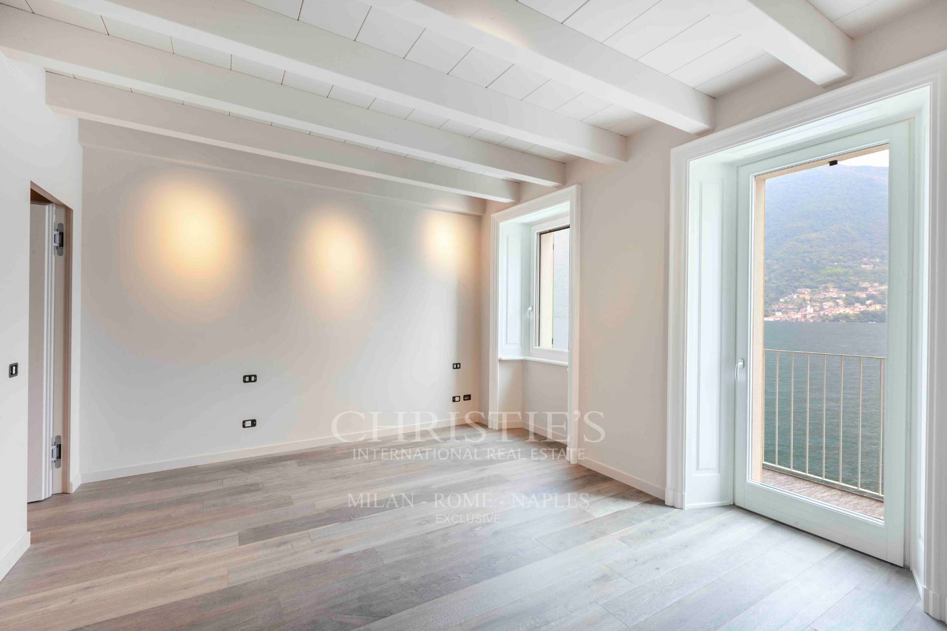 picture of Luxurious Villa On Lake Como With Infinity Pool And Private Dock