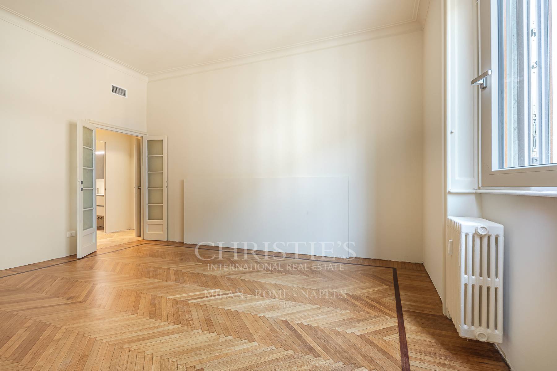 picture of Elegant Fully Renovated Apartment In Washington District