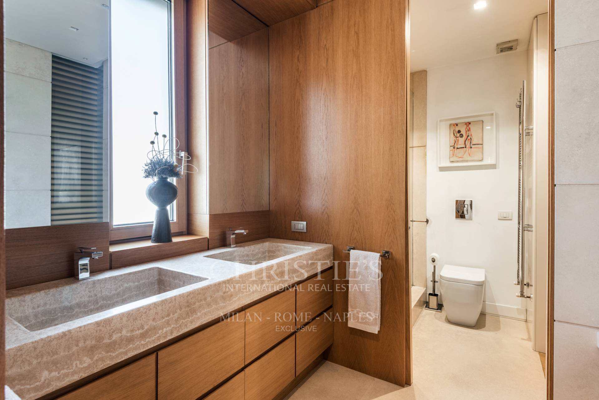 picture of Elegant Apartment In Parioli