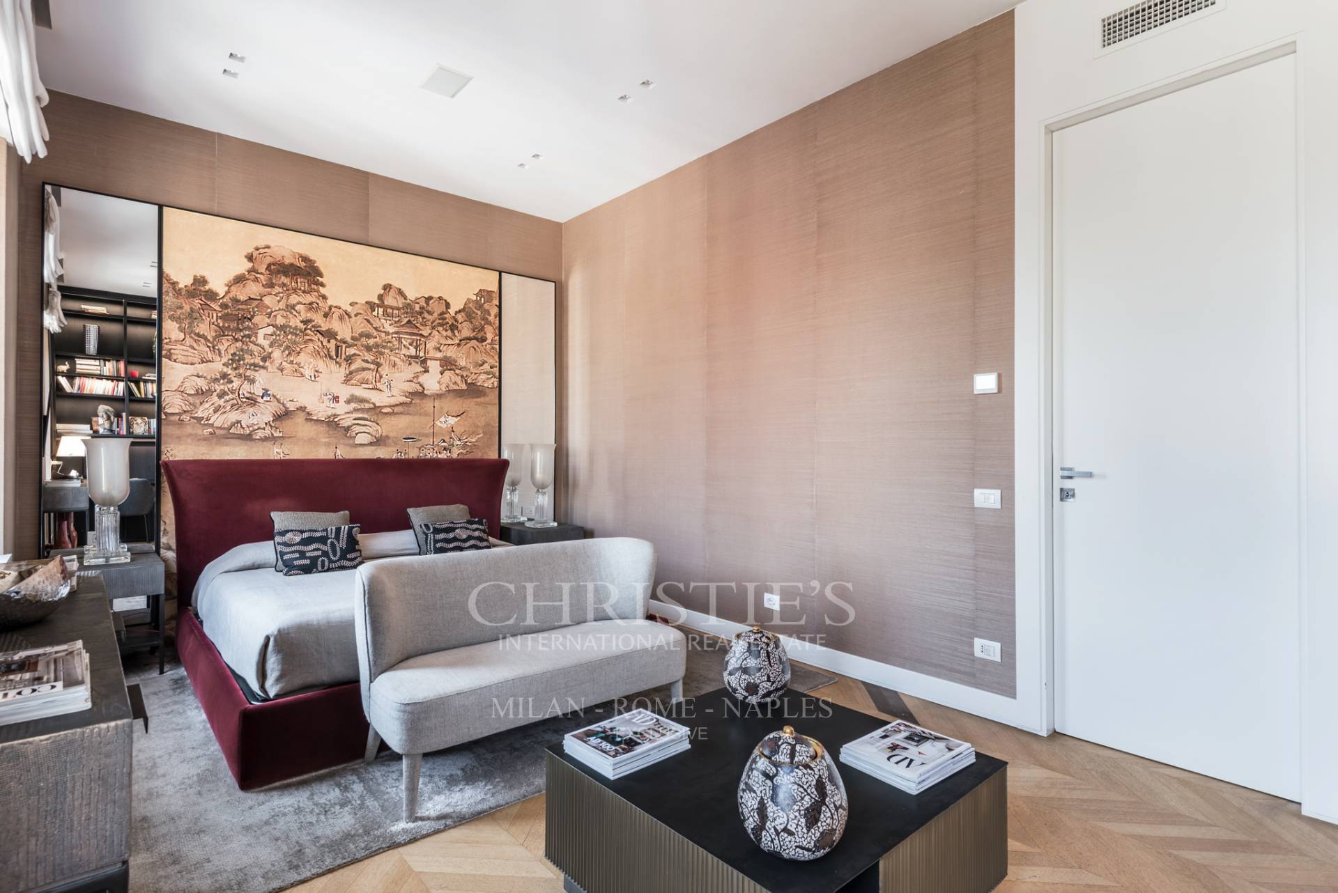 picture of Elegant Apartment In Parioli