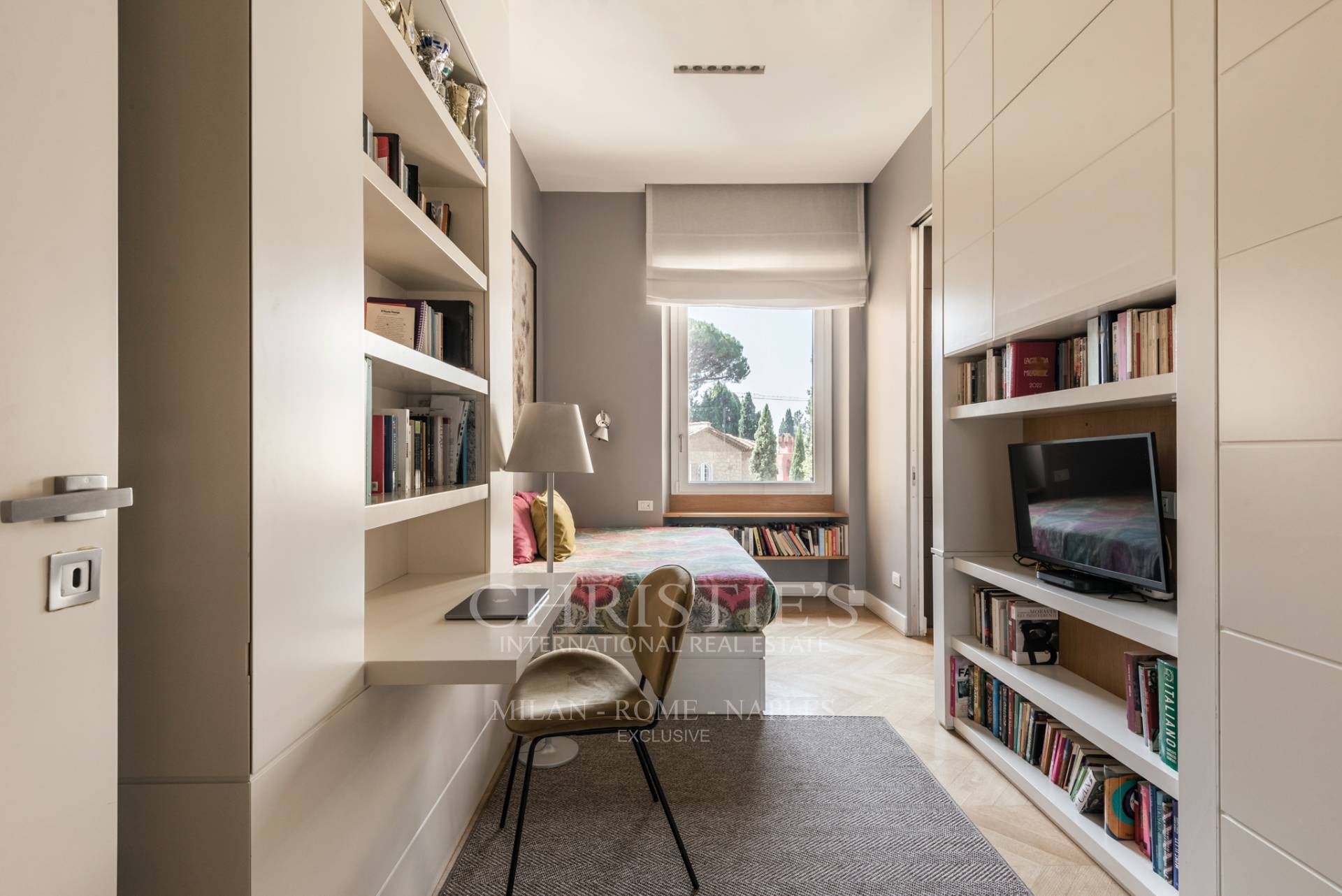 picture of Elegant Apartment In Parioli