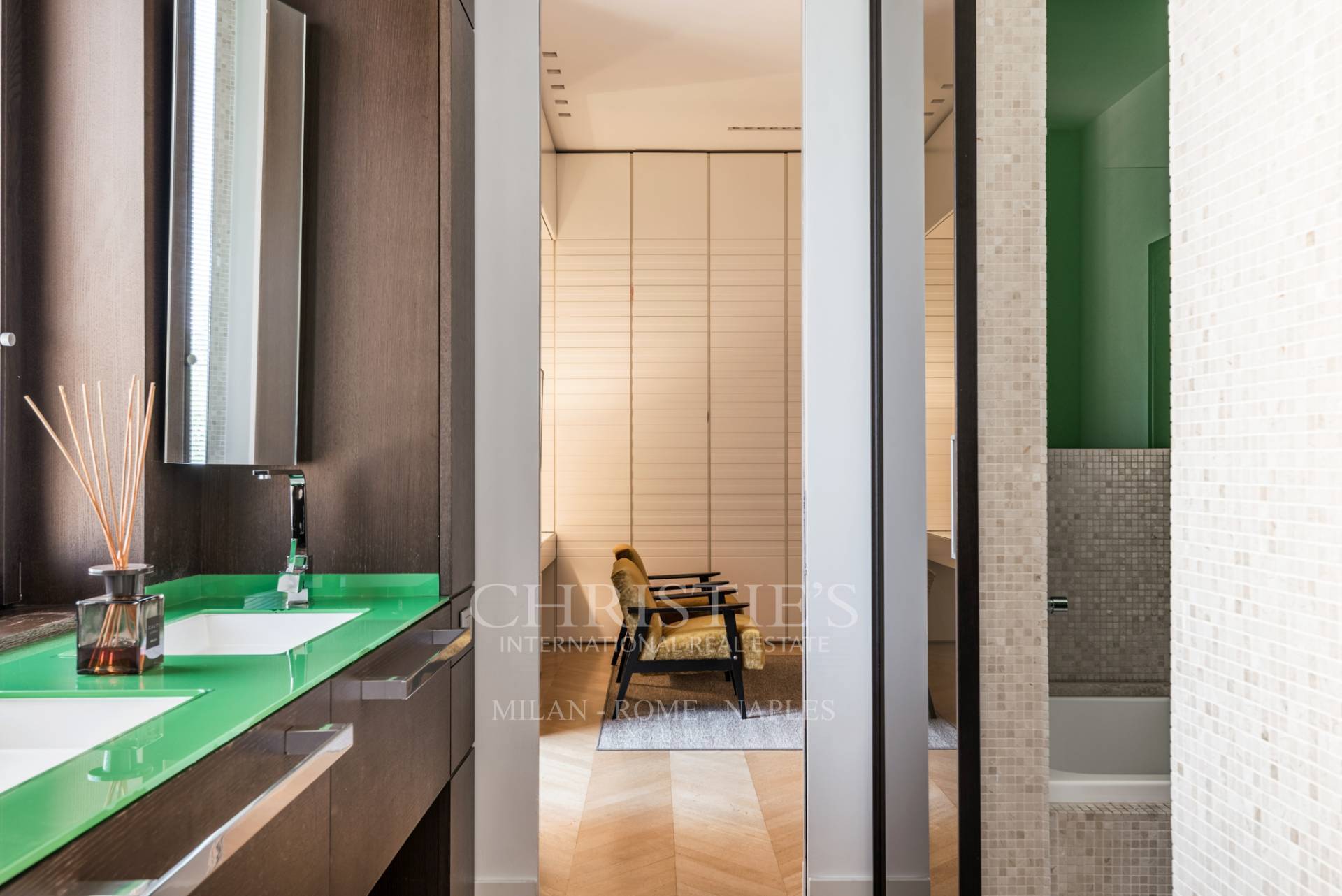 picture of Elegant Apartment In Parioli