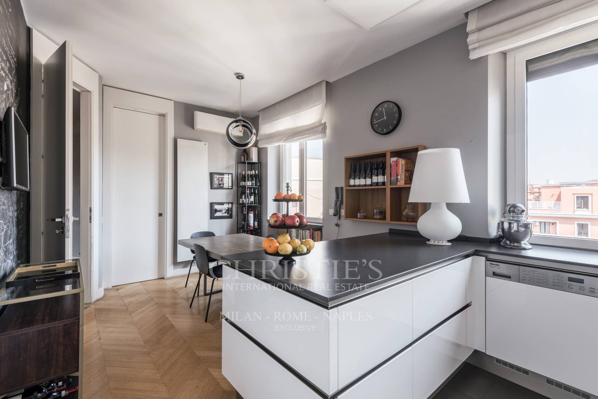 picture of Elegant Apartment In Parioli