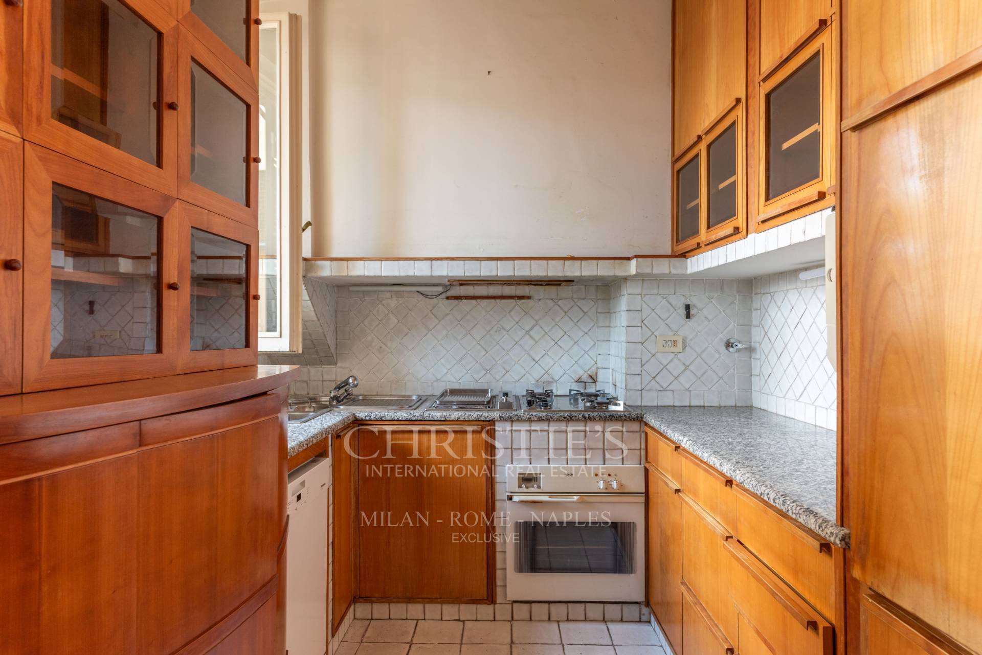 picture of Prestigious Apartment In Piazza Scanderbeg - Trevi